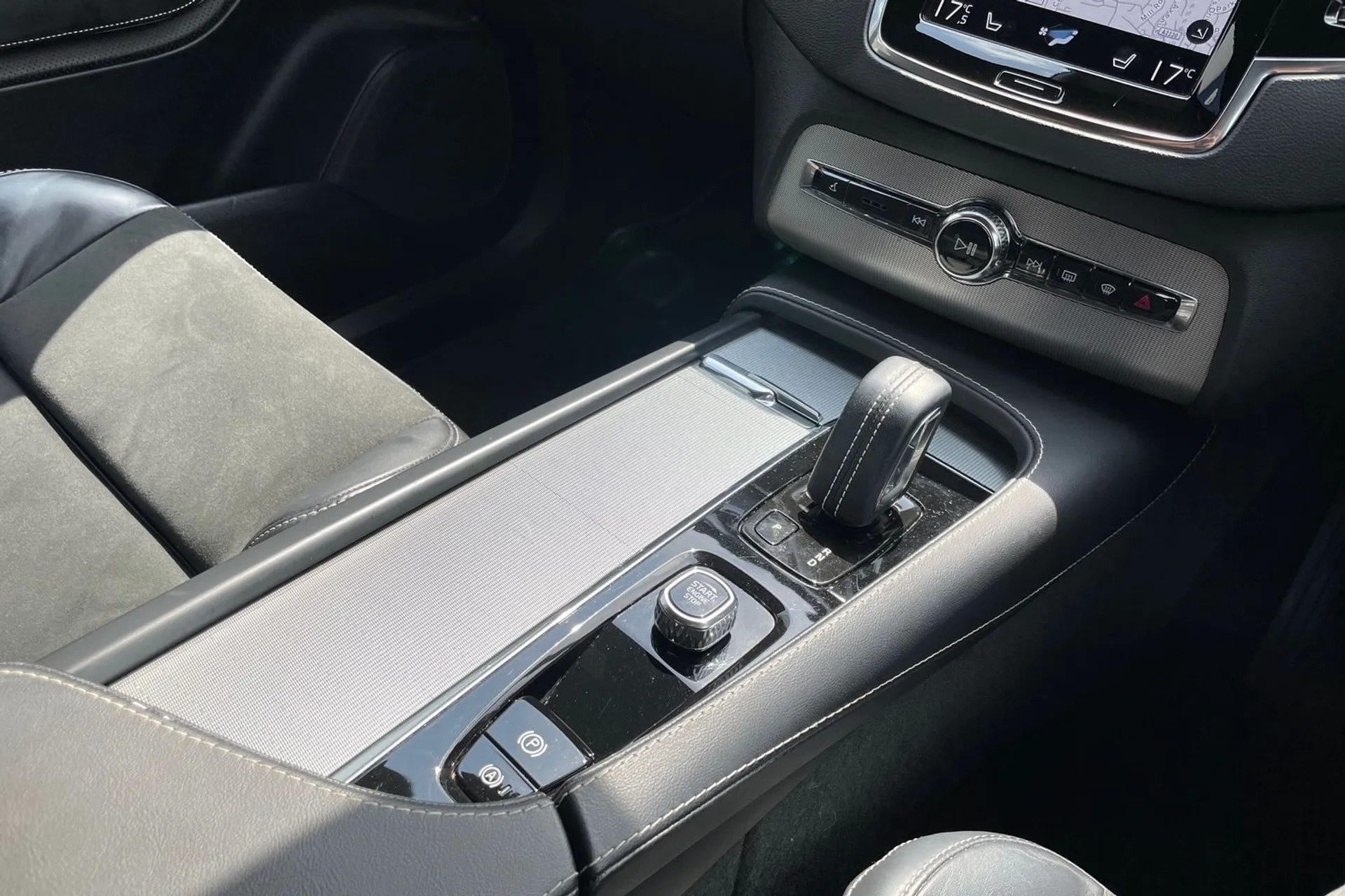 Volvo XC90 thumbnail image number 44