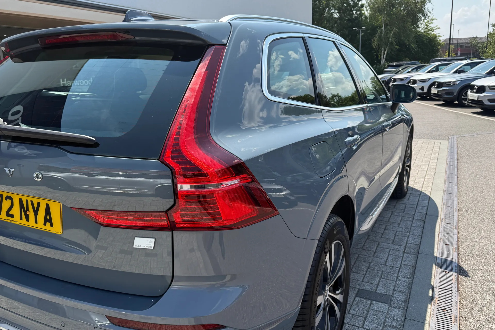 Volvo XC60 thumbnail image number 17