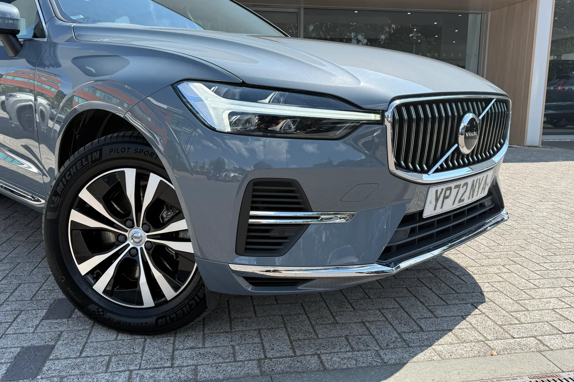 Volvo XC60 thumbnail image number 7