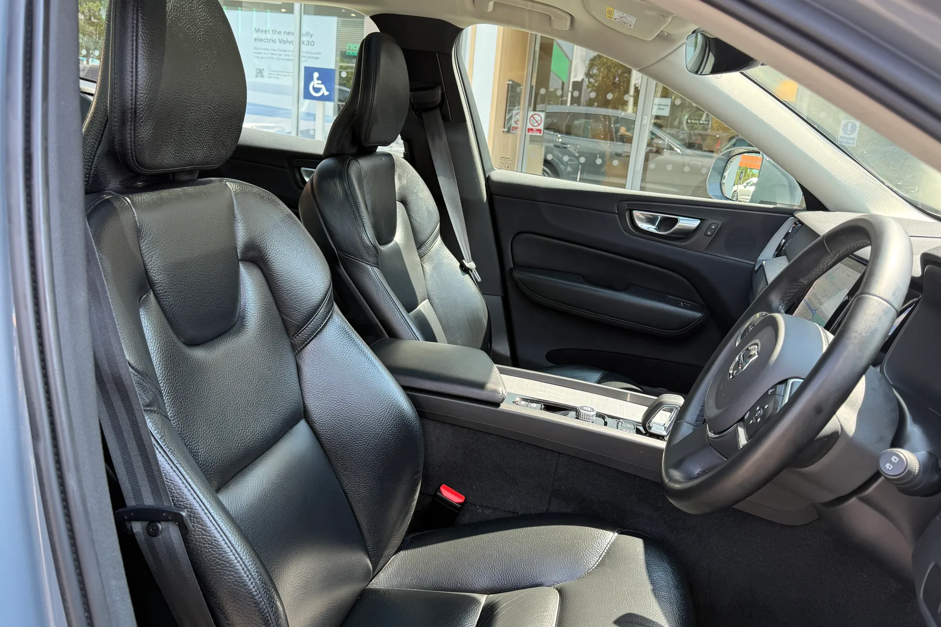 Volvo XC60 thumbnail image number 26