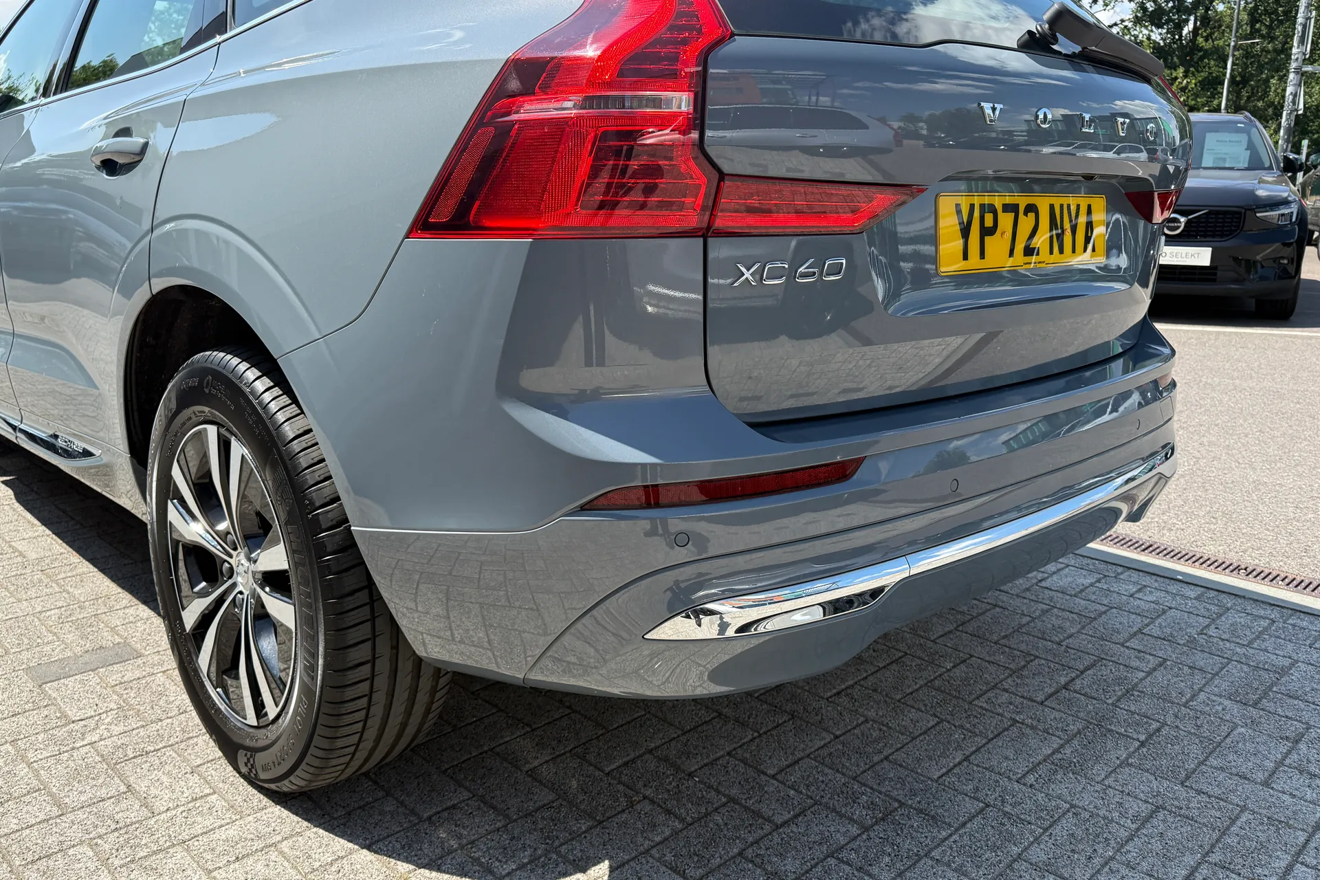 Volvo XC60 thumbnail image number 19