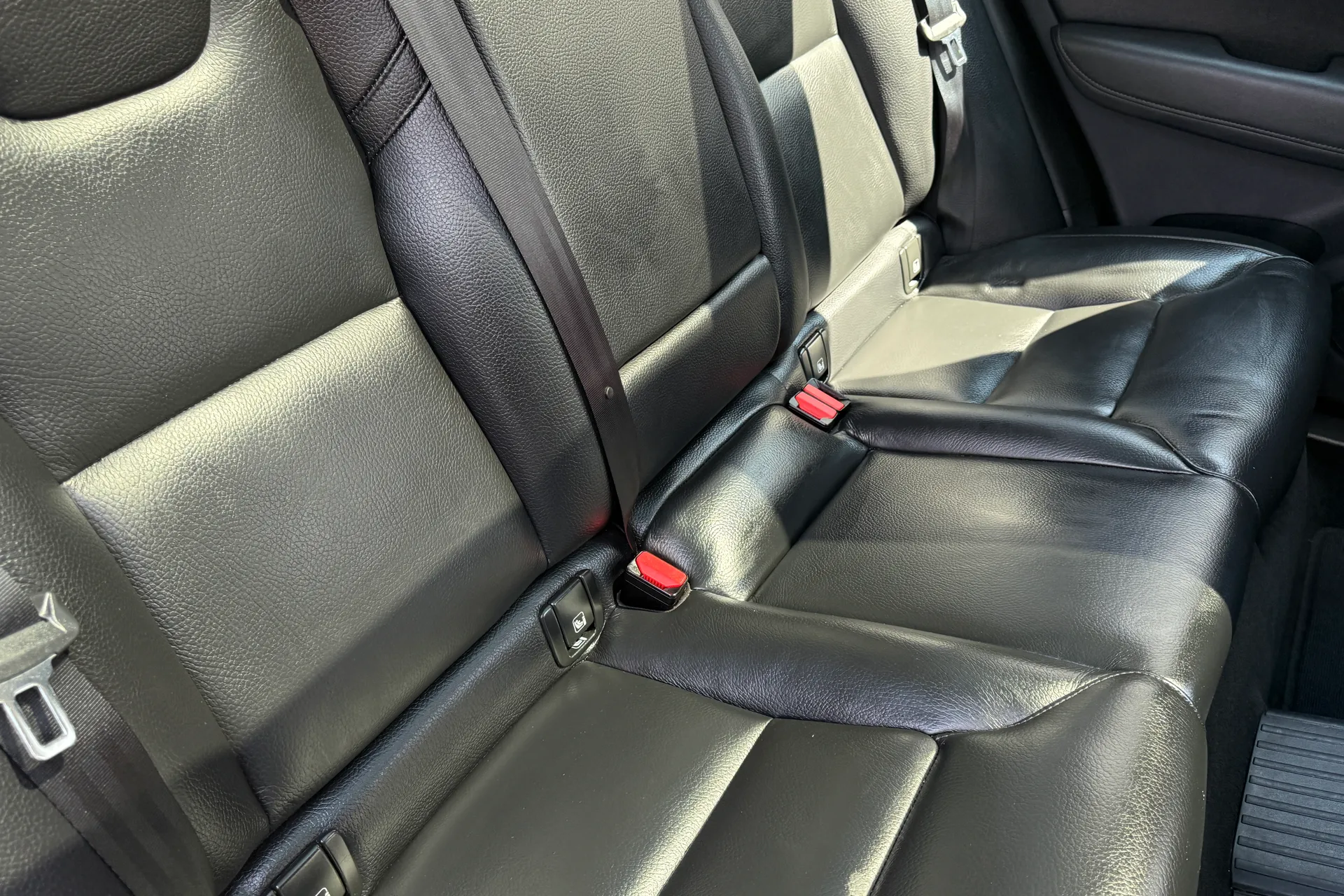 Volvo XC60 thumbnail image number 25