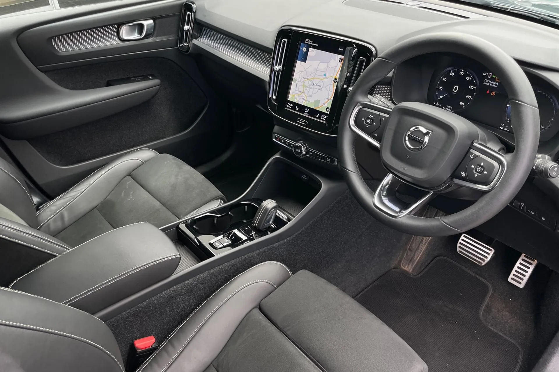 Volvo XC40 thumbnail image number 5