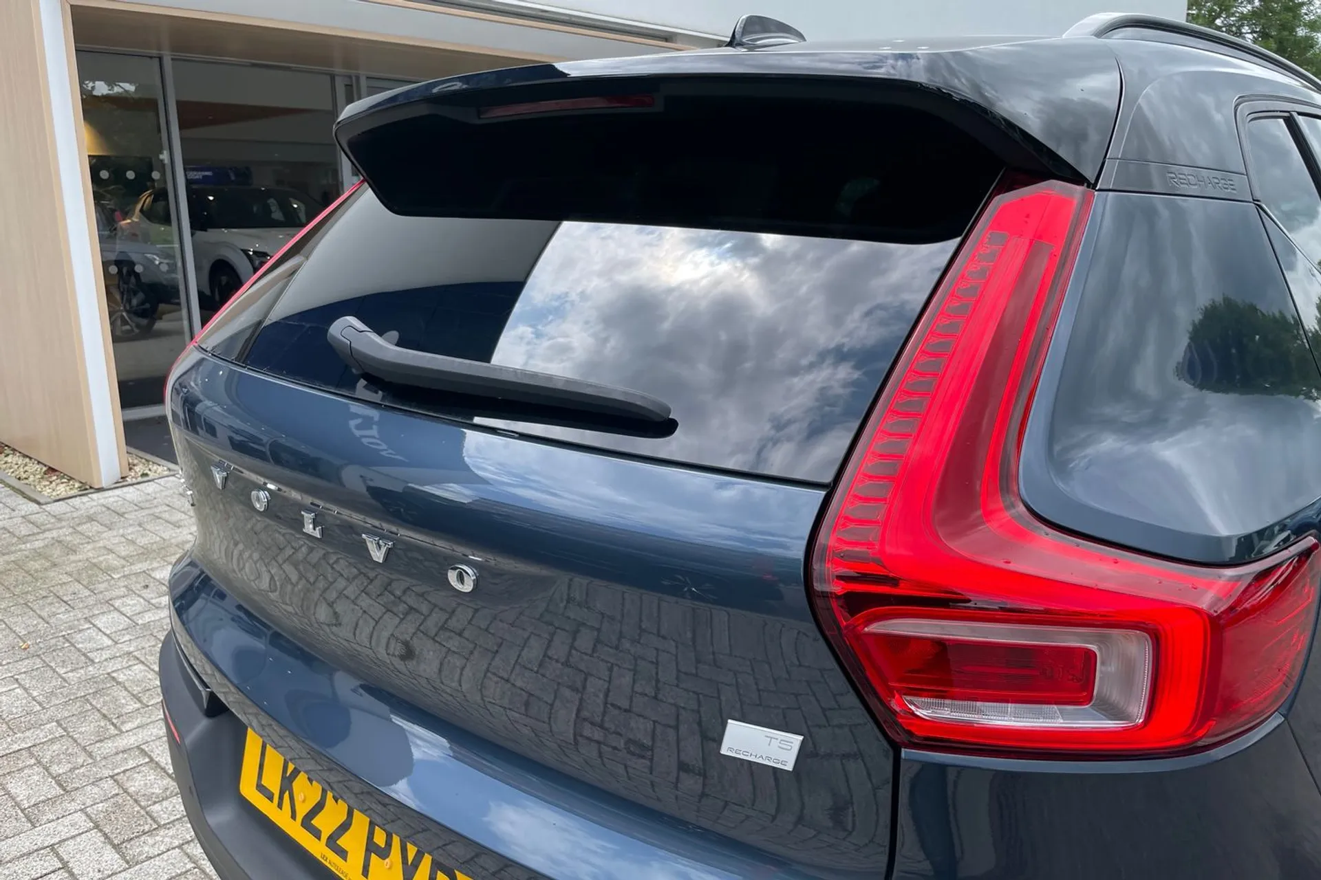 Volvo XC40 thumbnail image number 15