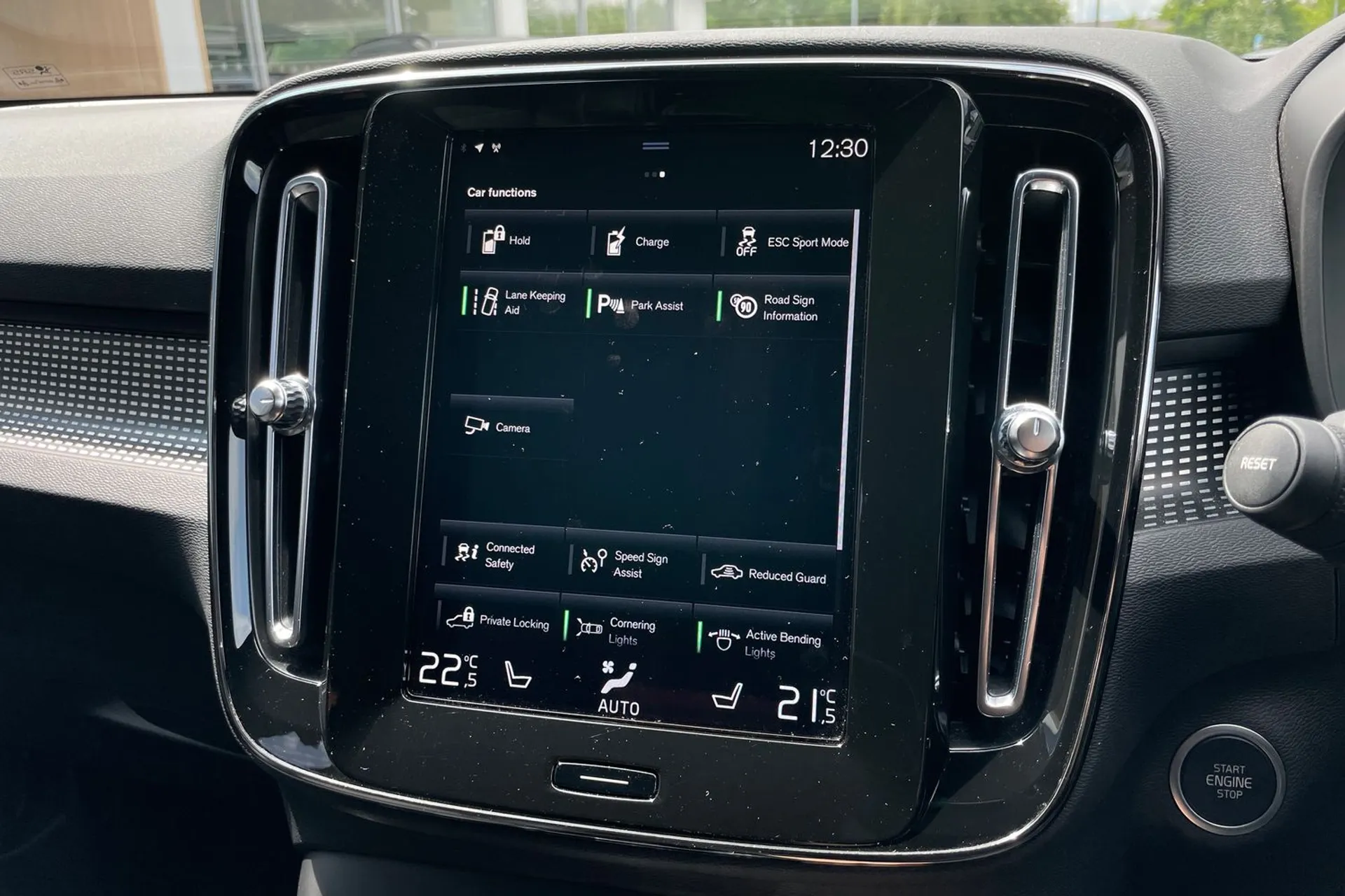 Volvo XC40 thumbnail image number 41