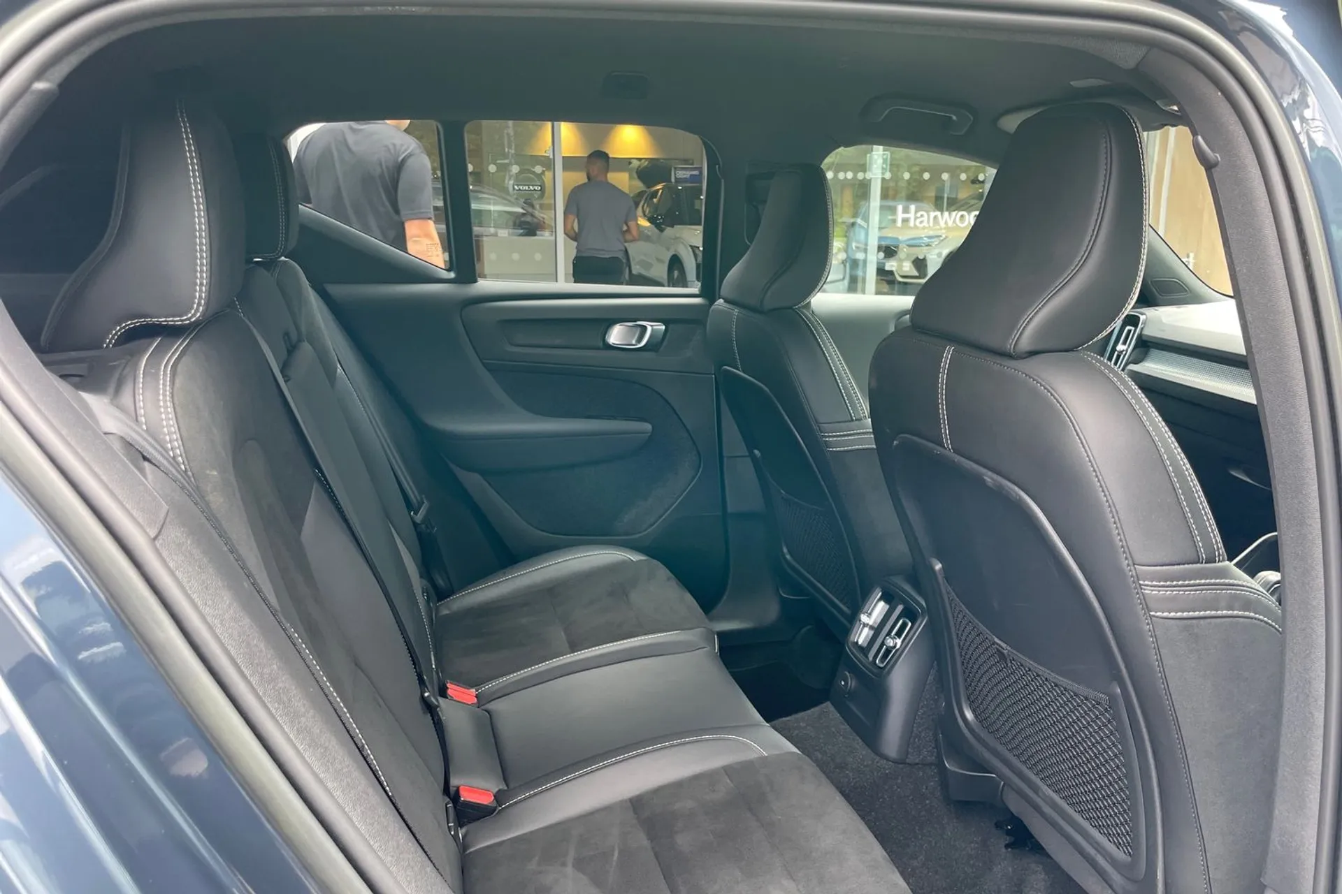 Volvo XC40 thumbnail image number 22