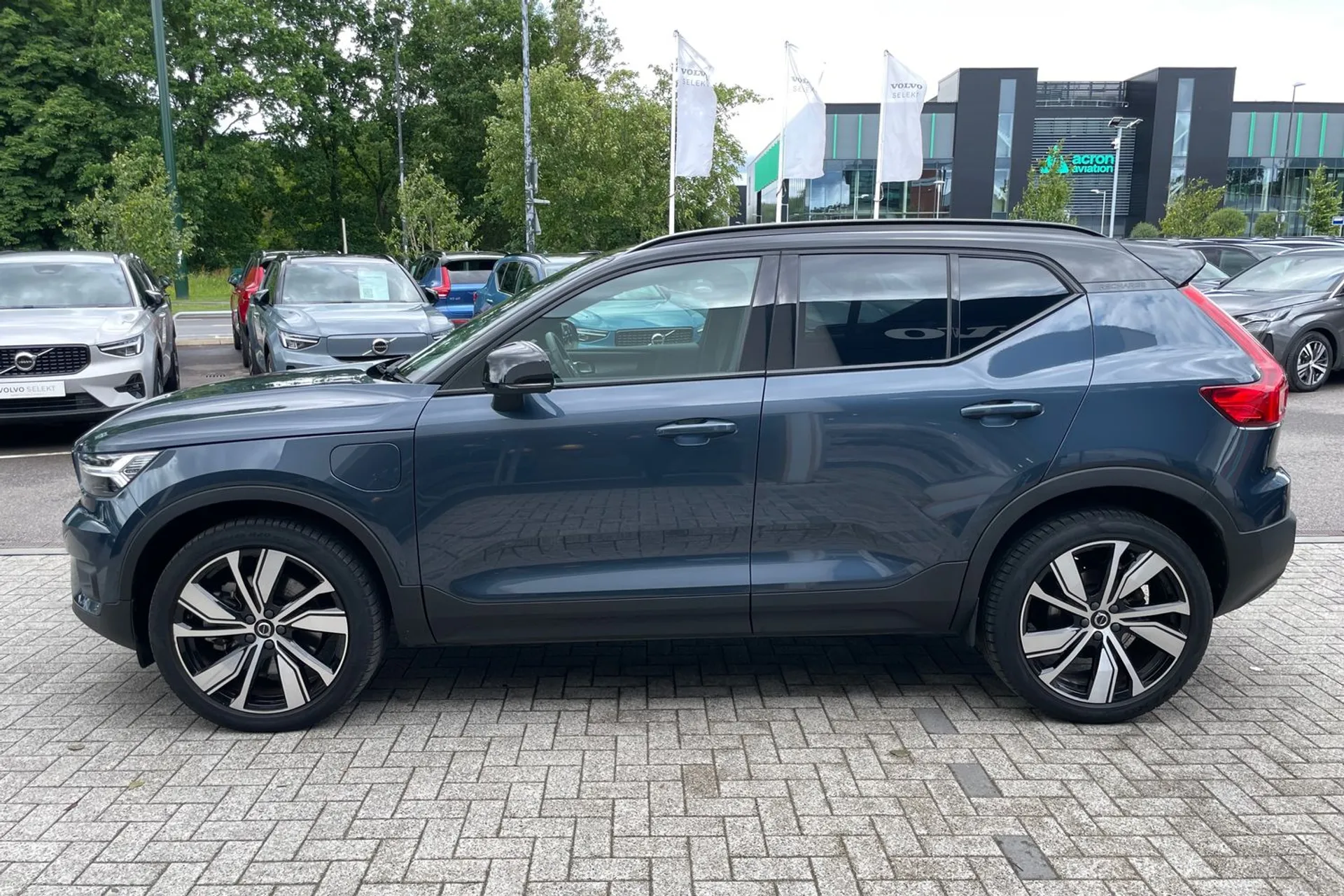 Volvo XC40 thumbnail image number 10