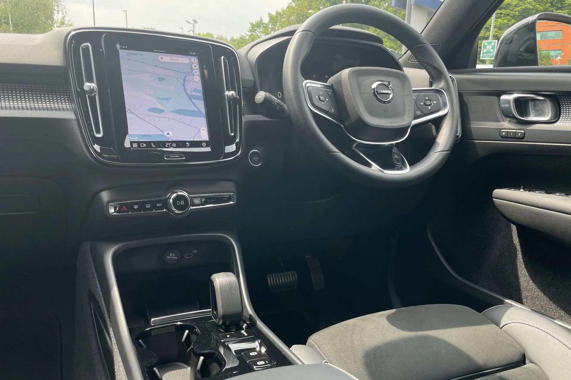 Volvo XC40 thumbnail image number 34