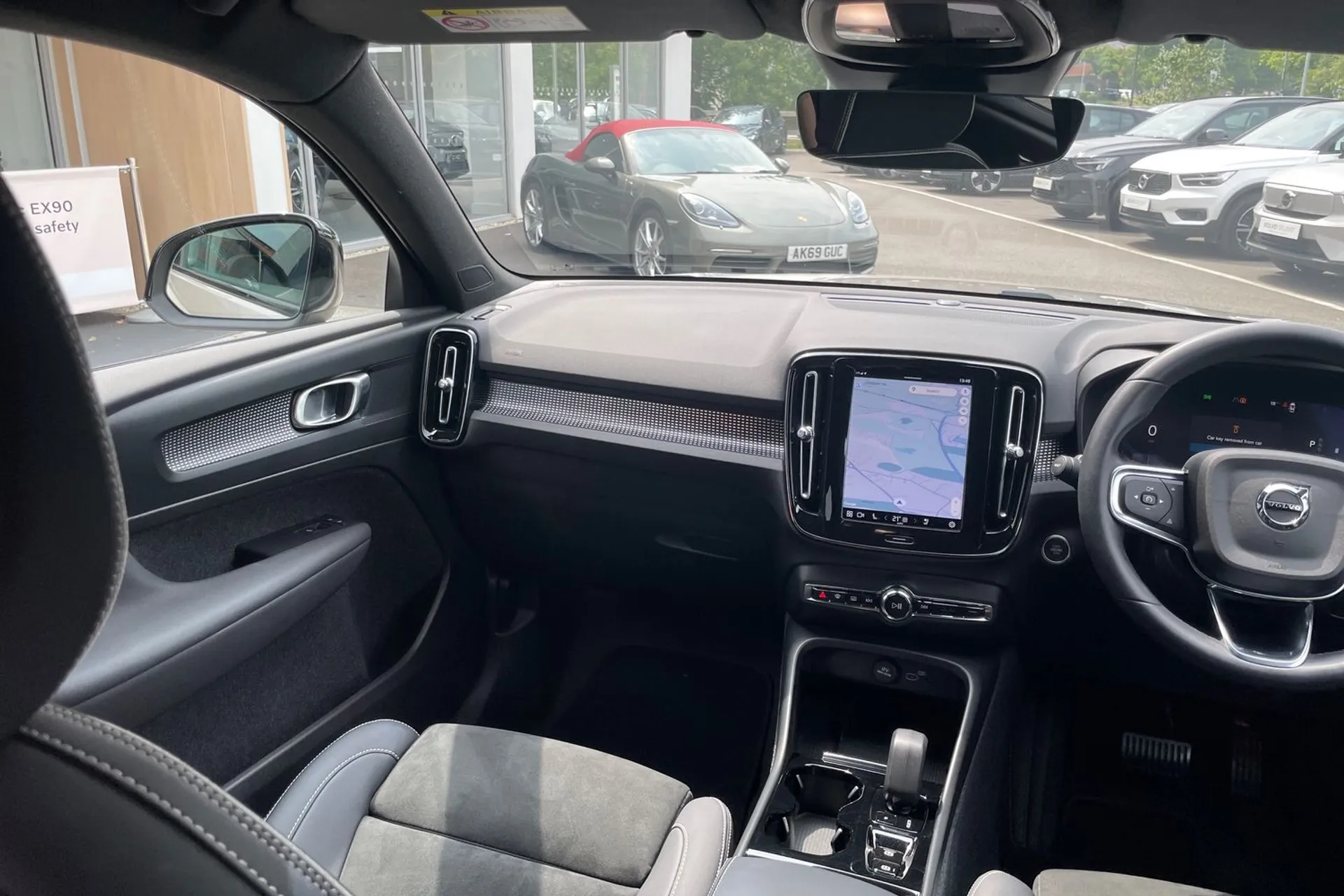 Volvo XC40 thumbnail image number 31