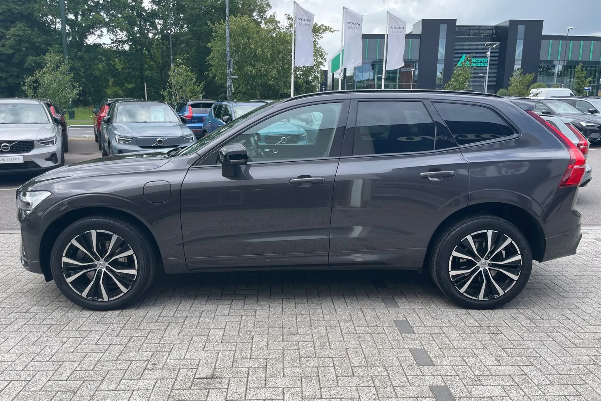 Volvo XC60 thumbnail image number 10