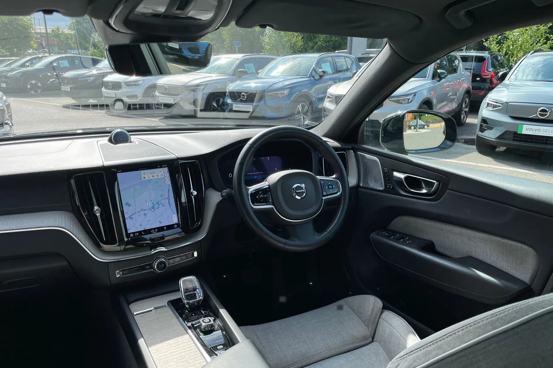 Volvo XC60 thumbnail image number 34