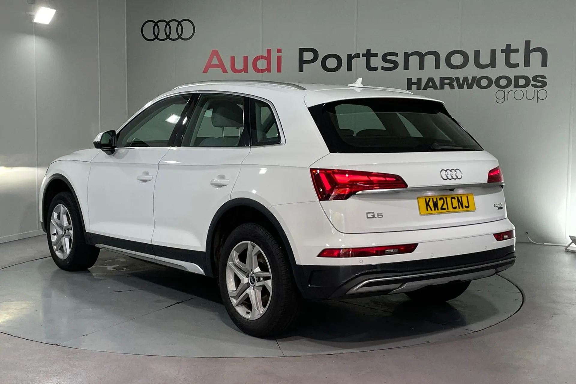 Audi Q5 thumbnail image number 11