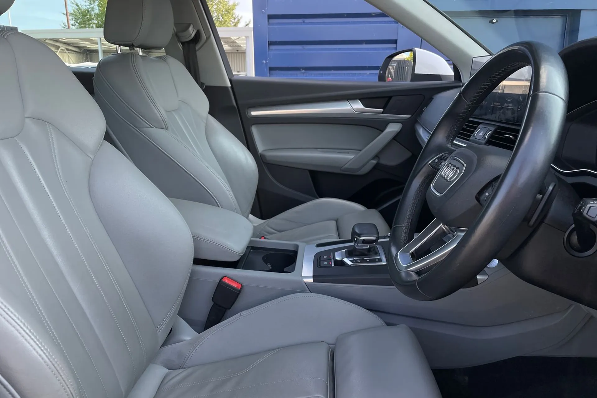 Audi Q5 thumbnail image number 28