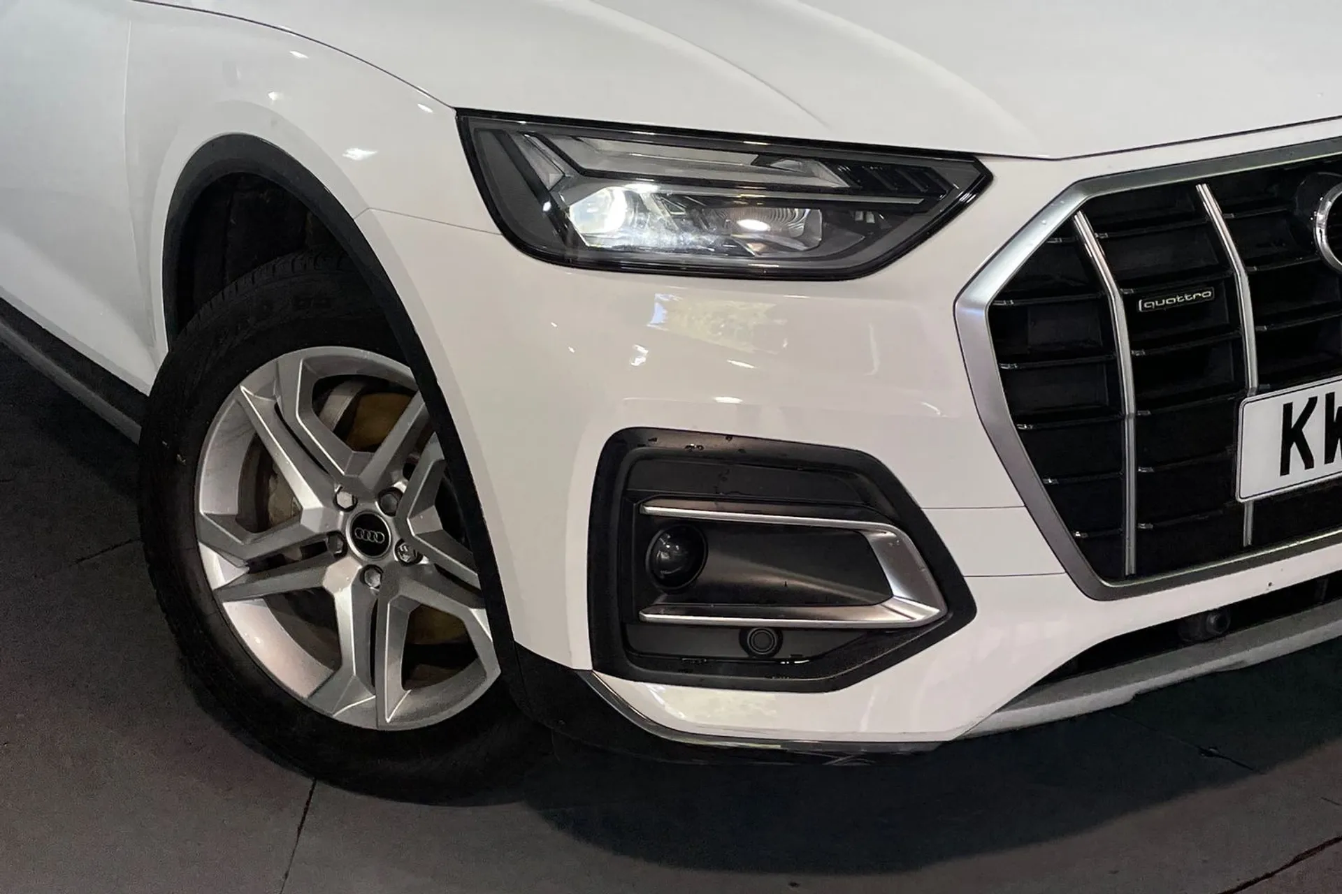 Audi Q5 thumbnail image number 9