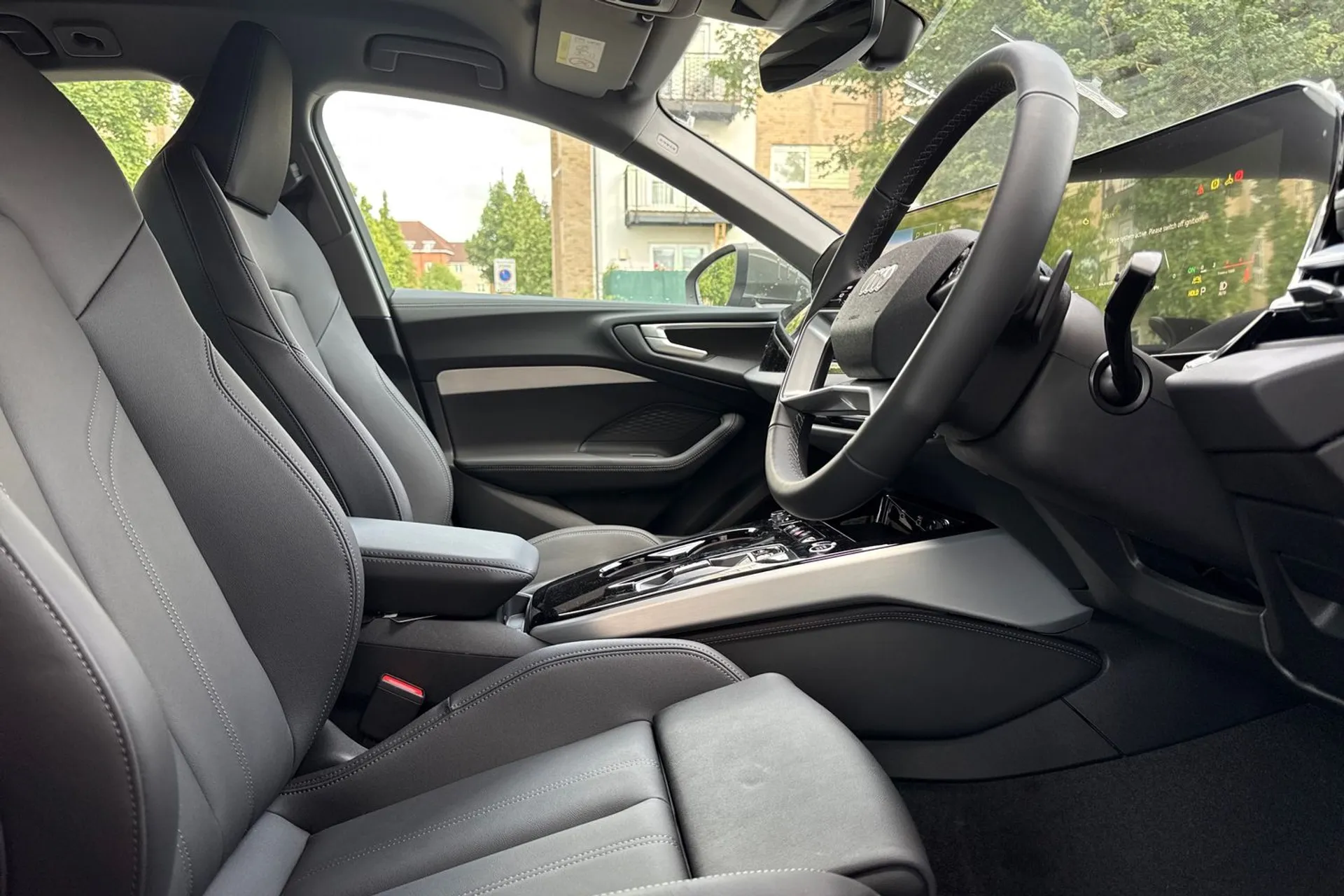 Audi A5 thumbnail image number 24