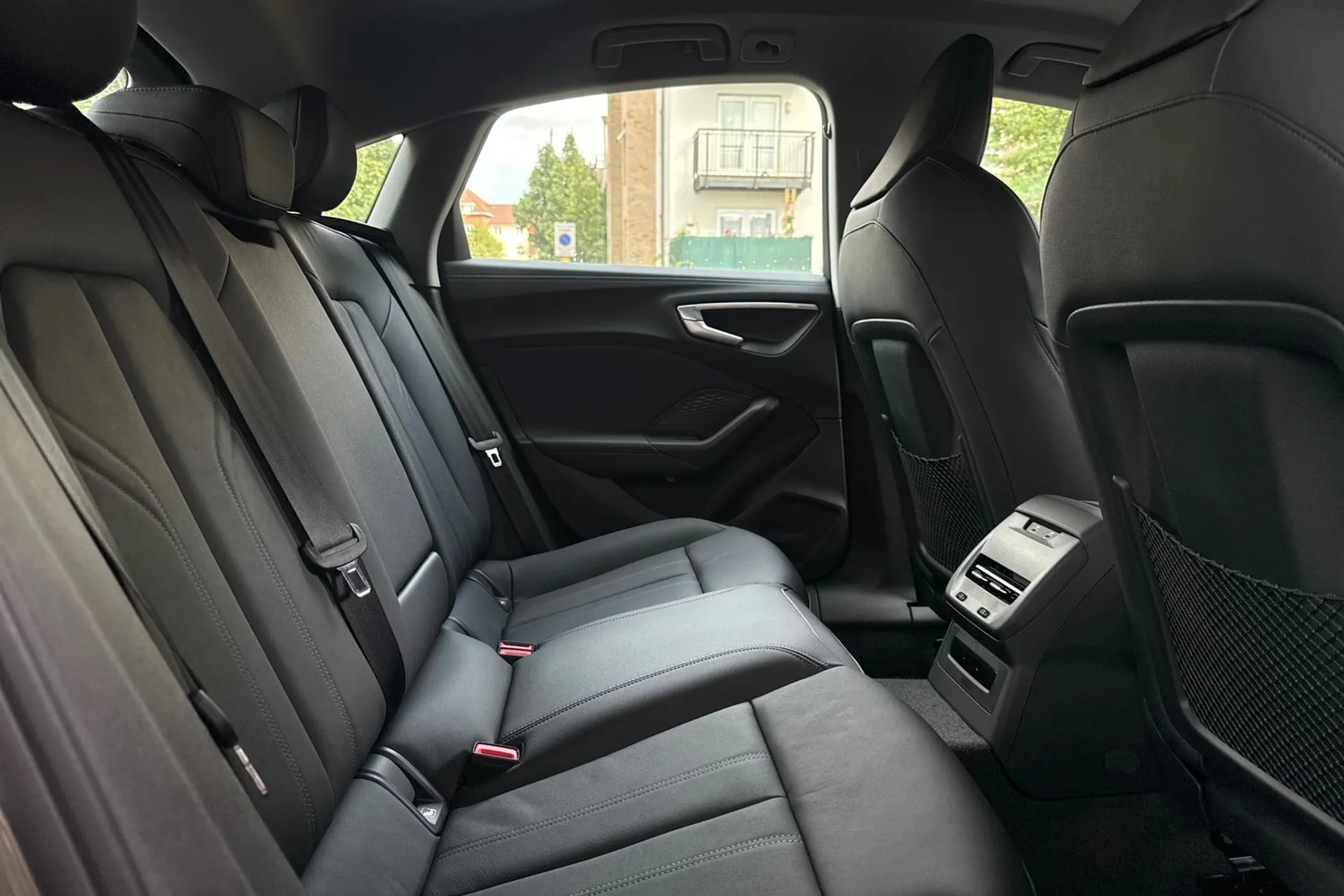 Audi A5 thumbnail image number 21