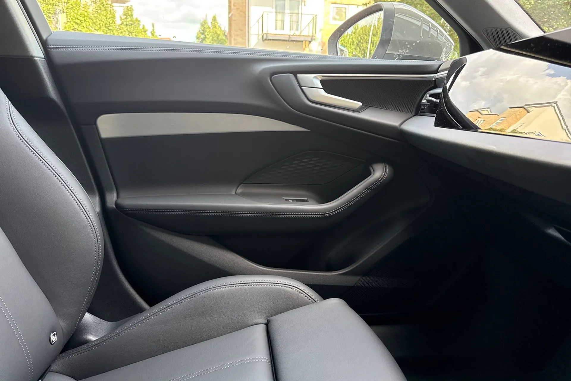 Audi A5 thumbnail image number 39