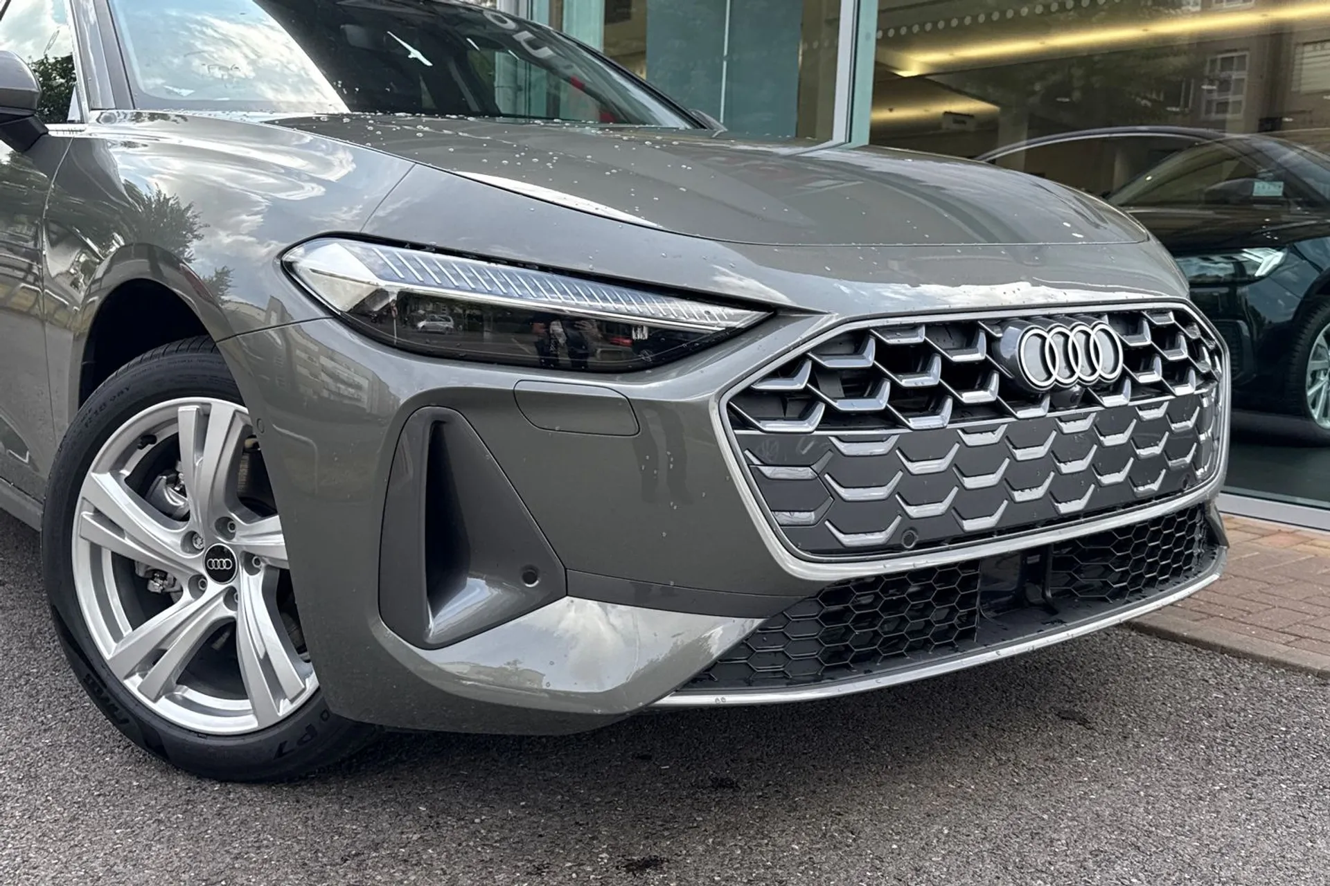 Audi A5 thumbnail image number 5