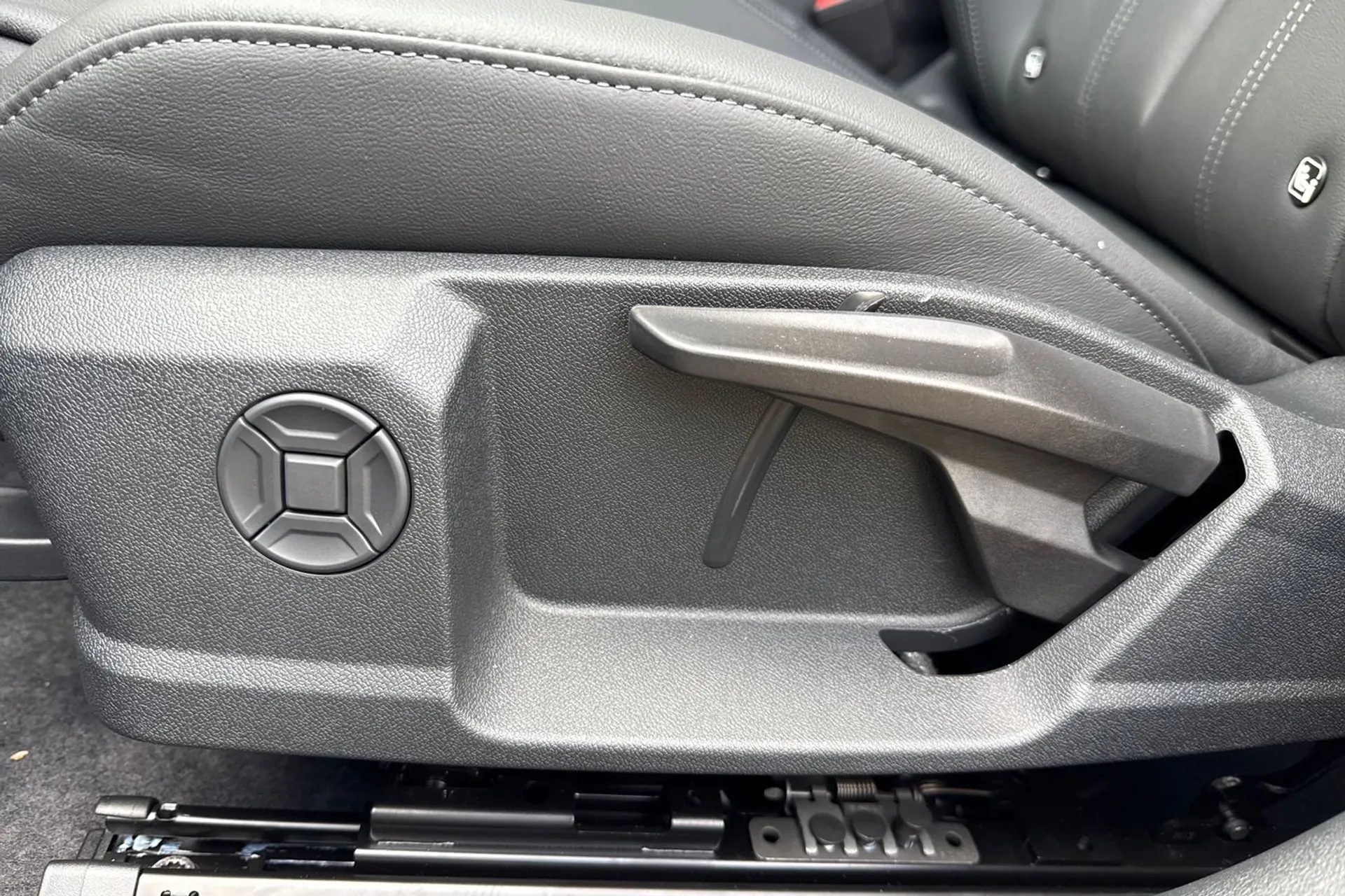 Audi A5 thumbnail image number 28