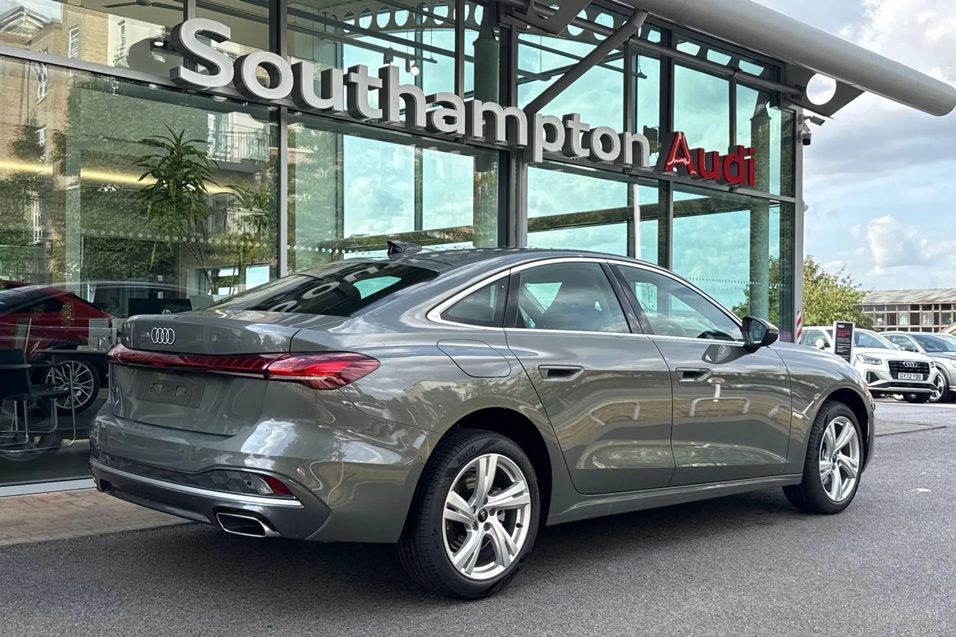 Audi A5 thumbnail image number 6