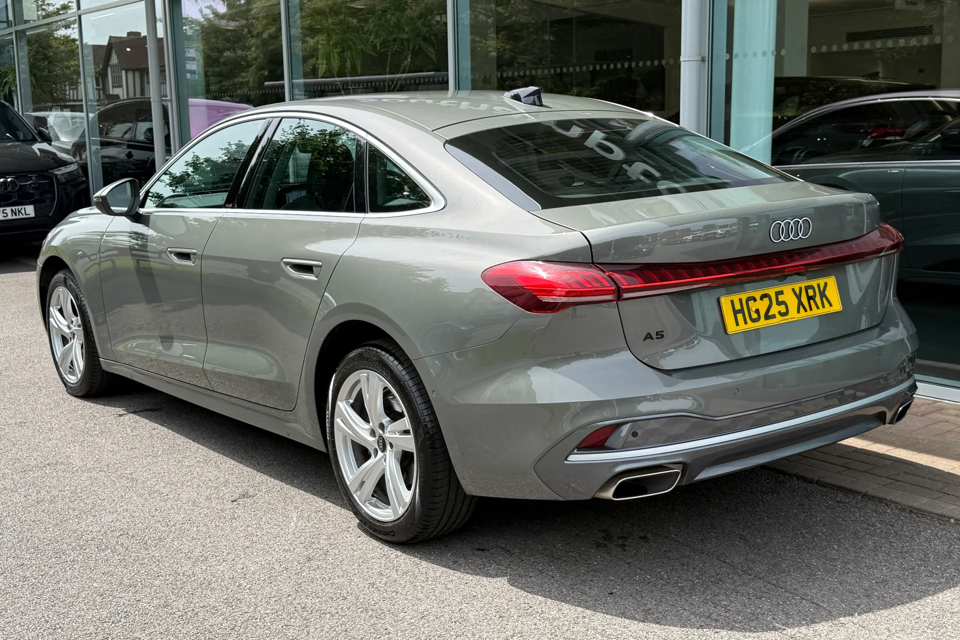 Audi A5 thumbnail image number 10