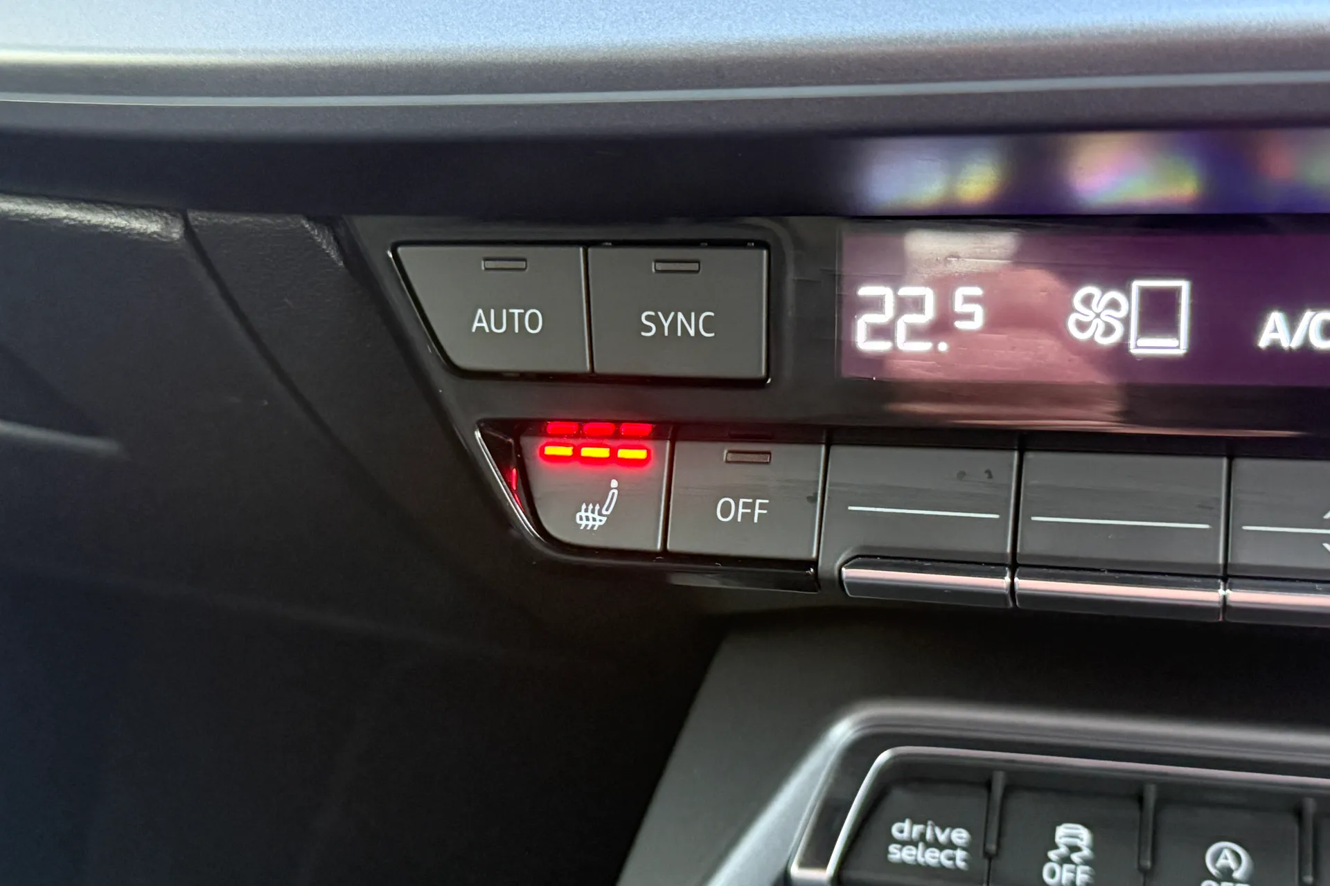 Audi A3 thumbnail image number 6