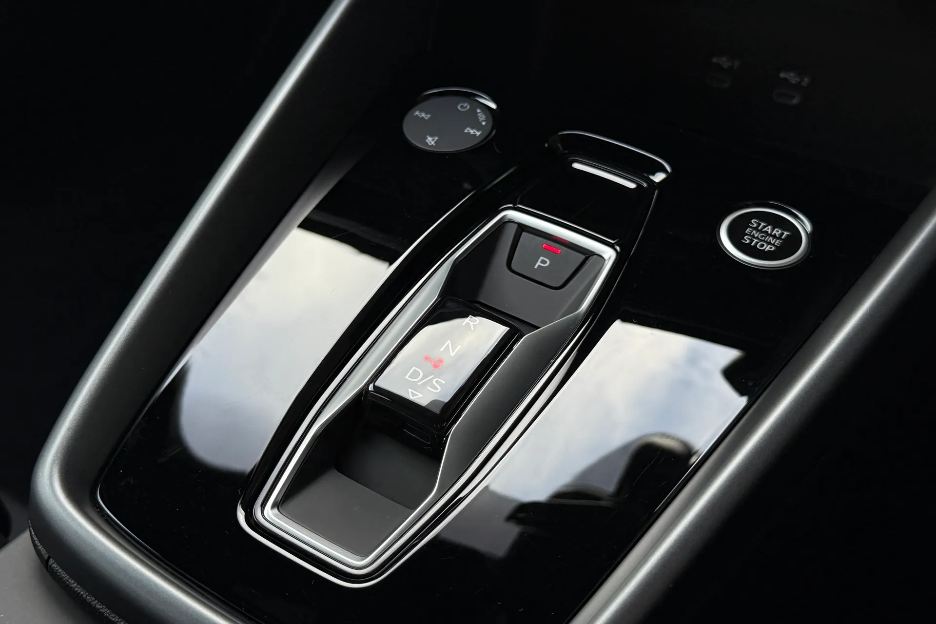 Audi A3 thumbnail image number 25