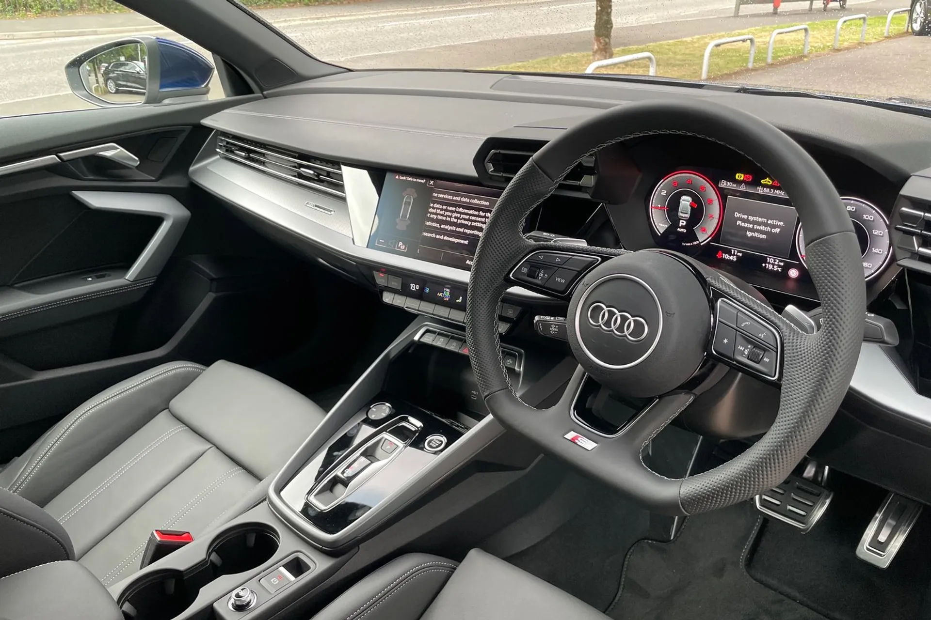 Audi A3 thumbnail image number 25