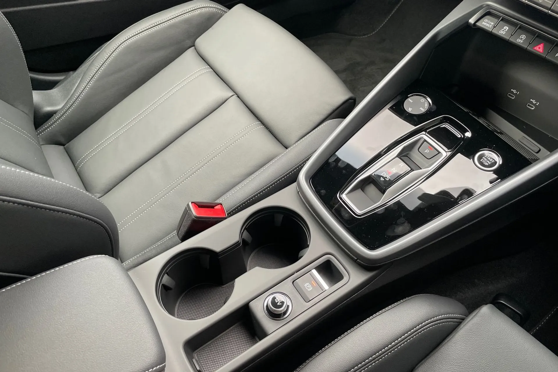 Audi A3 thumbnail image number 41
