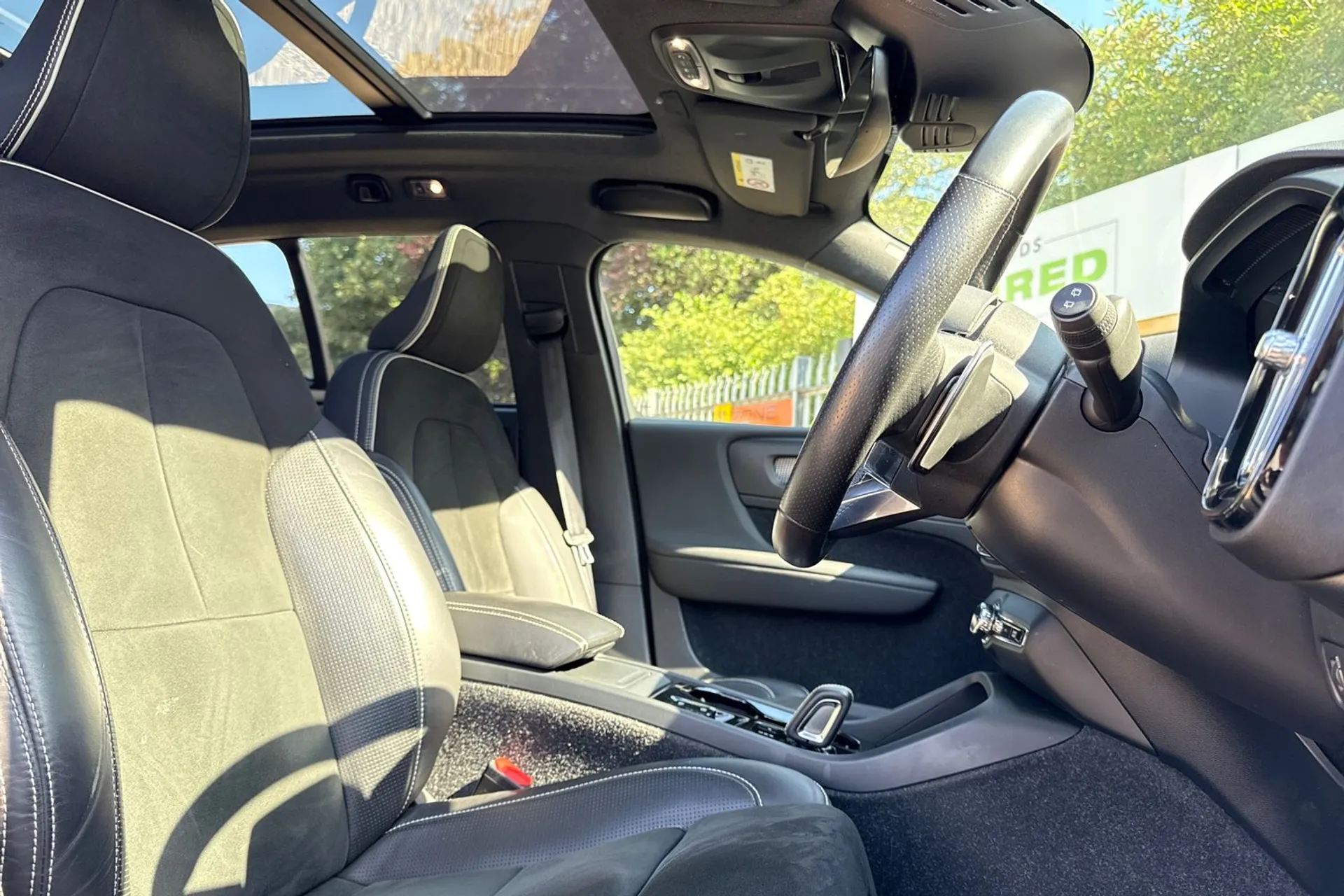 Volvo XC40 thumbnail image number 27