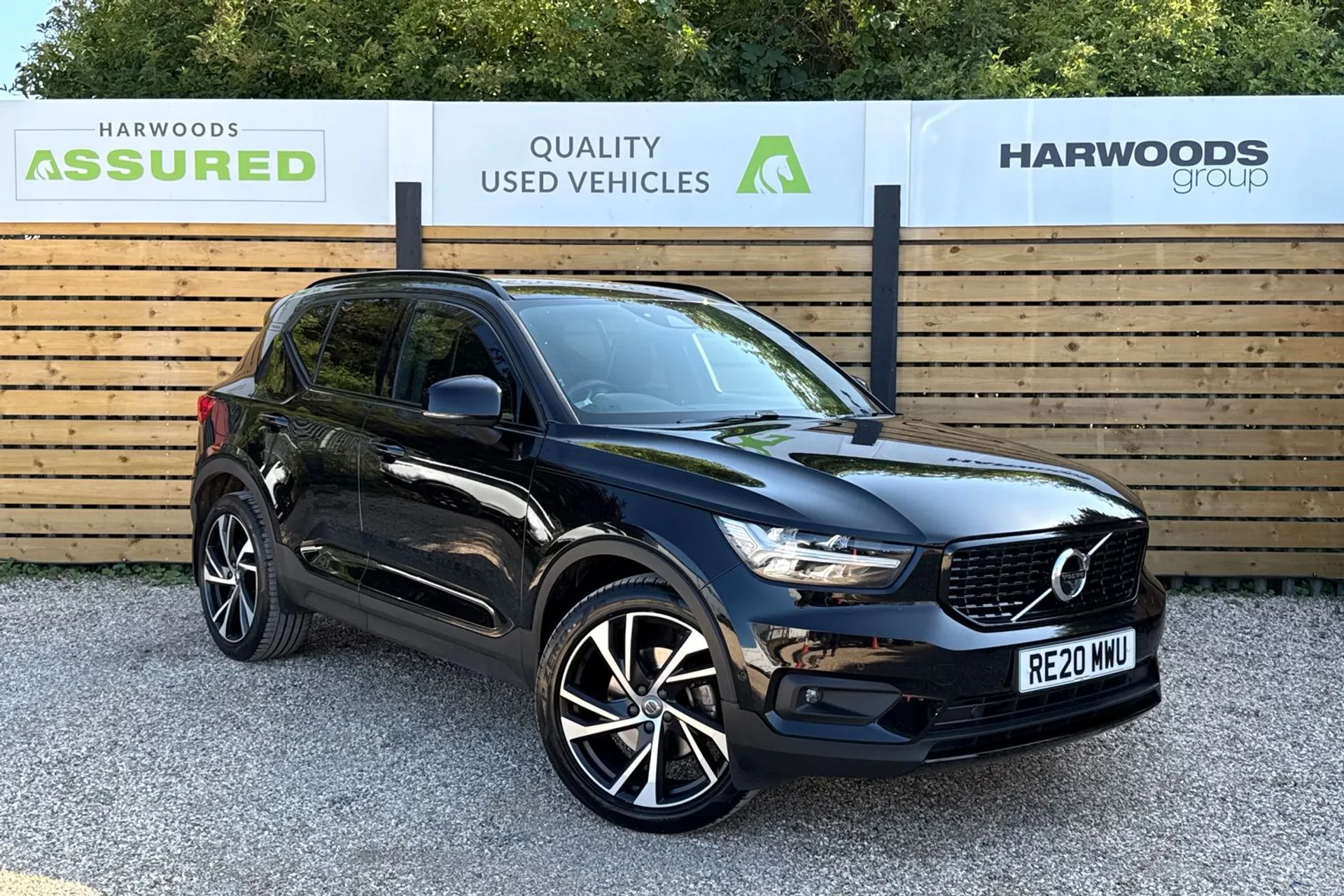 Volvo XC40 focused image