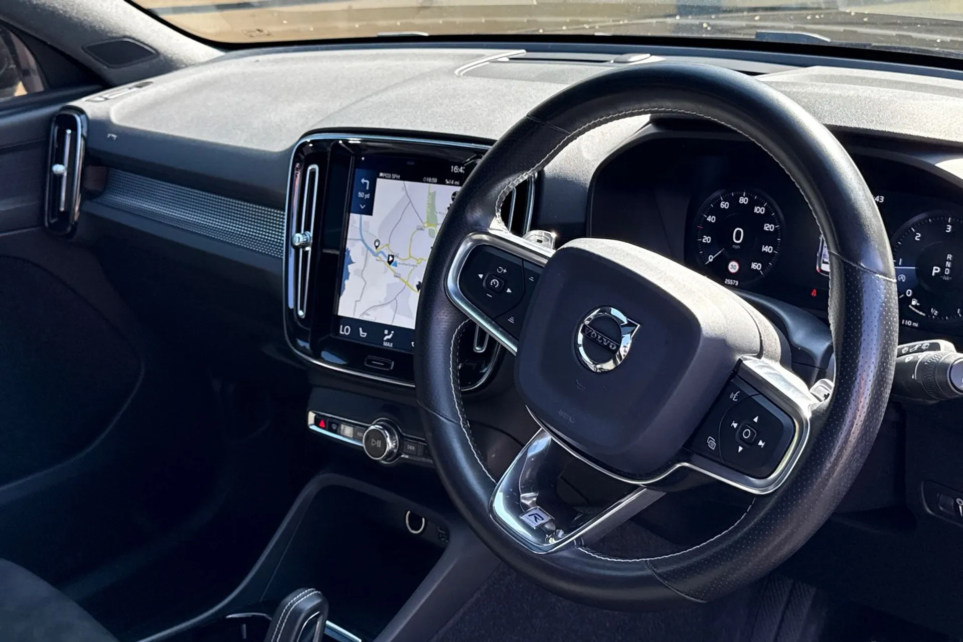 Volvo XC40 thumbnail image number 28