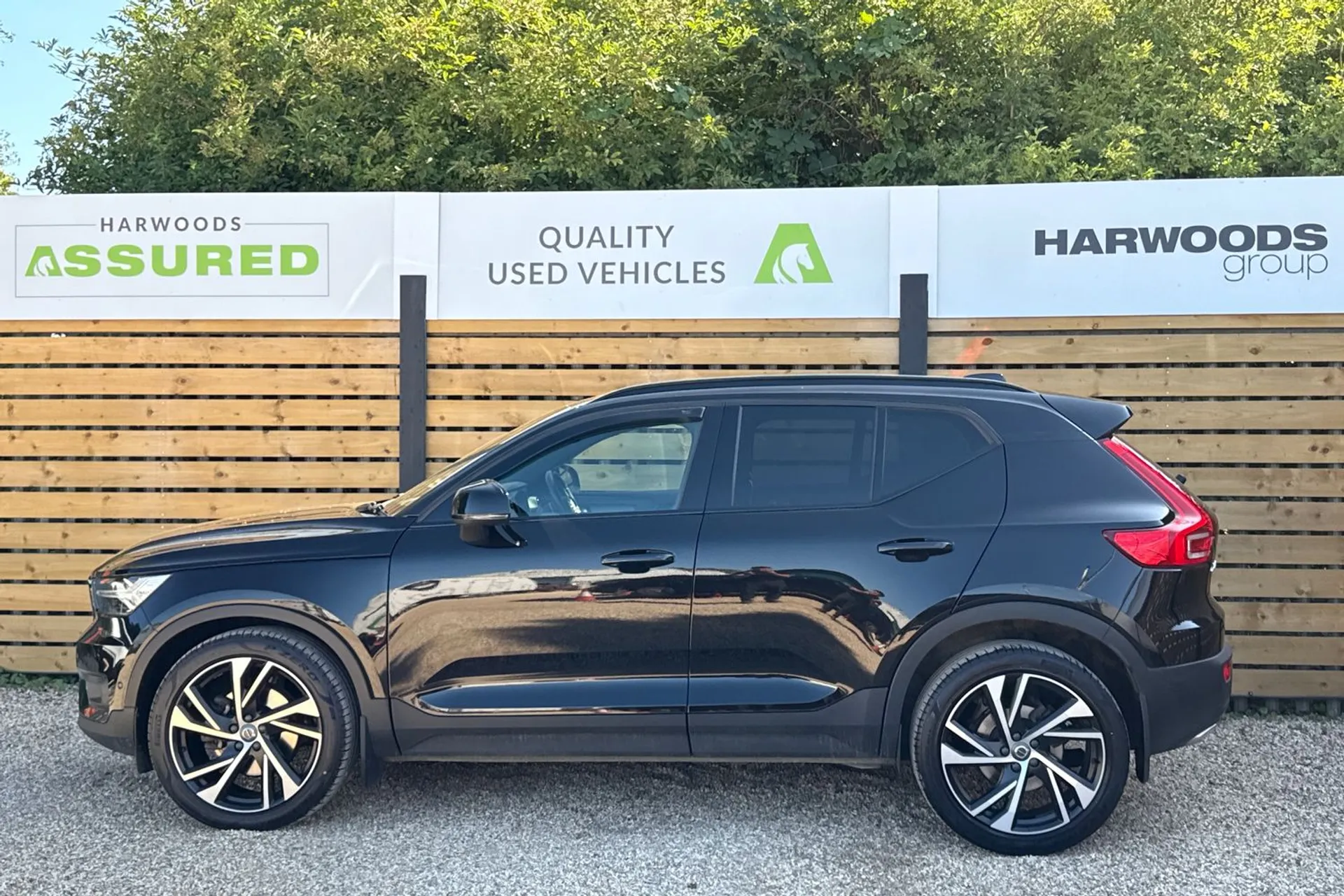 Volvo XC40 thumbnail image number 11