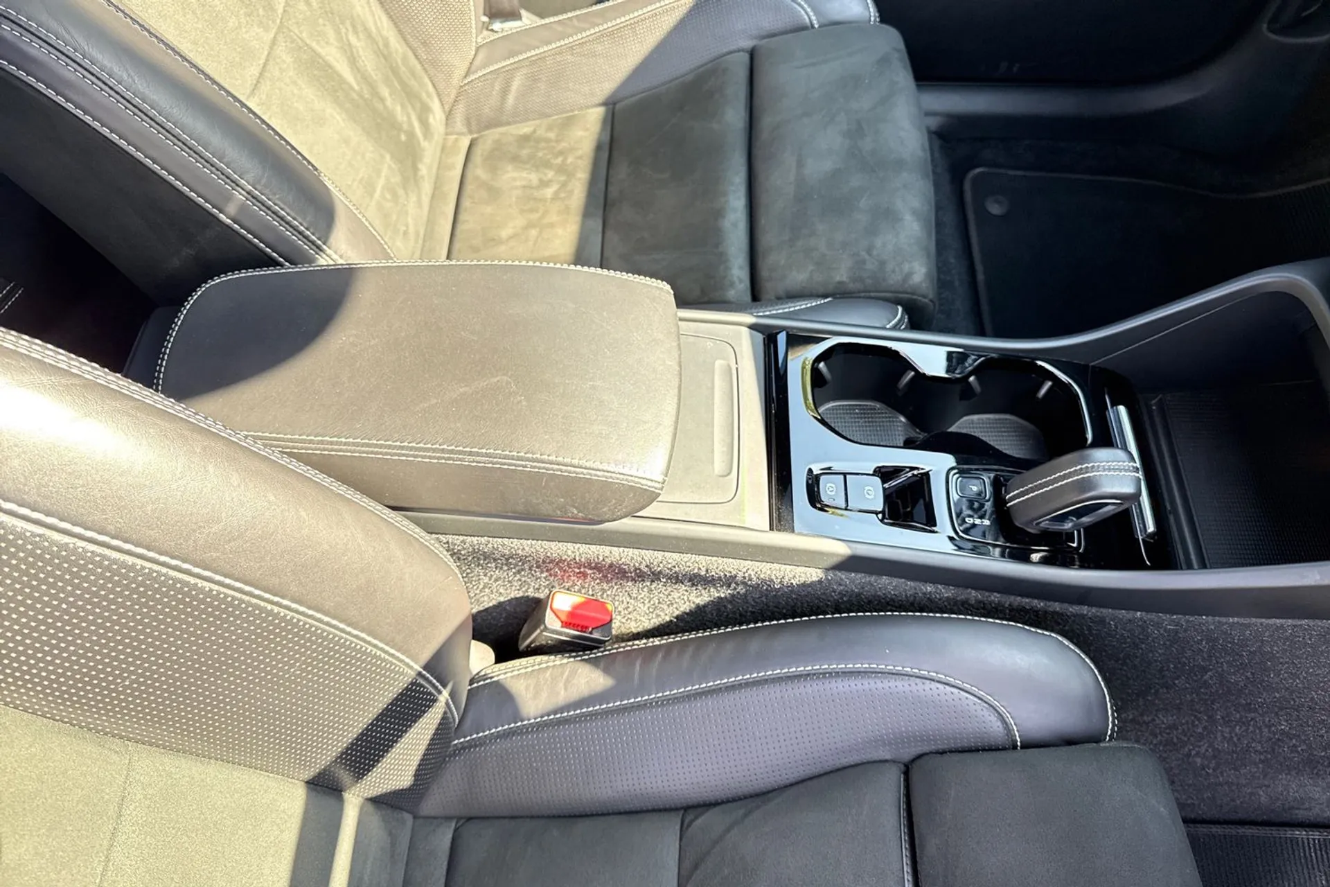 Volvo XC40 thumbnail image number 42