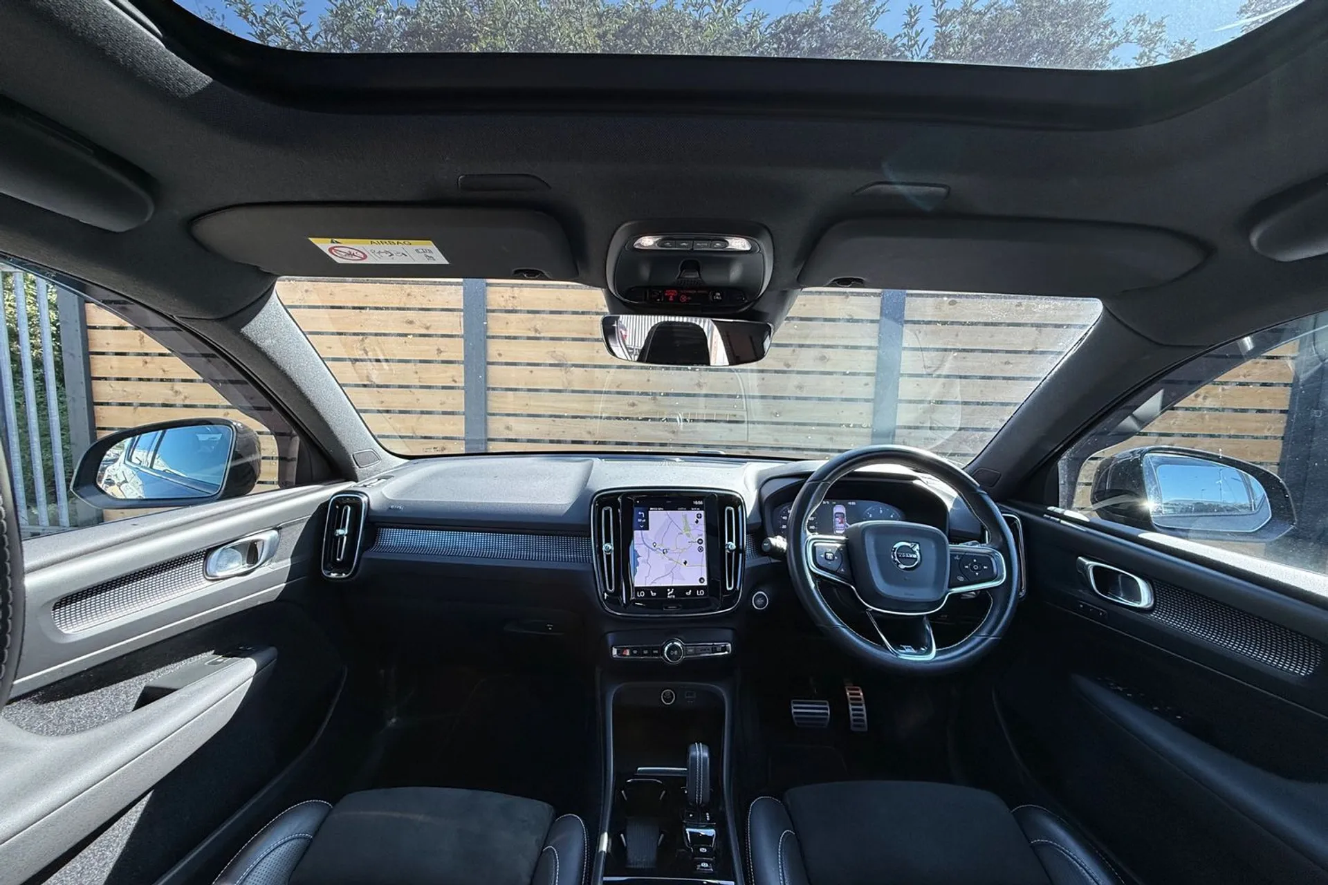 Volvo XC40 thumbnail image number 33