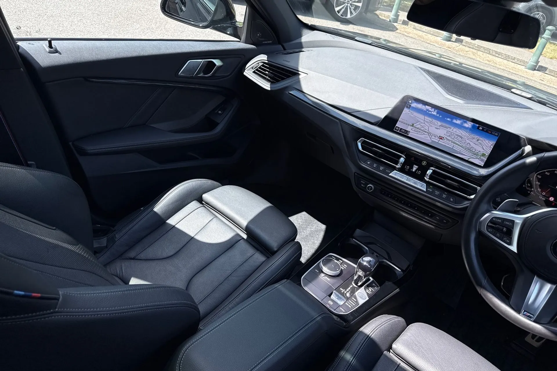 BMW 1 SERIES thumbnail image number 39