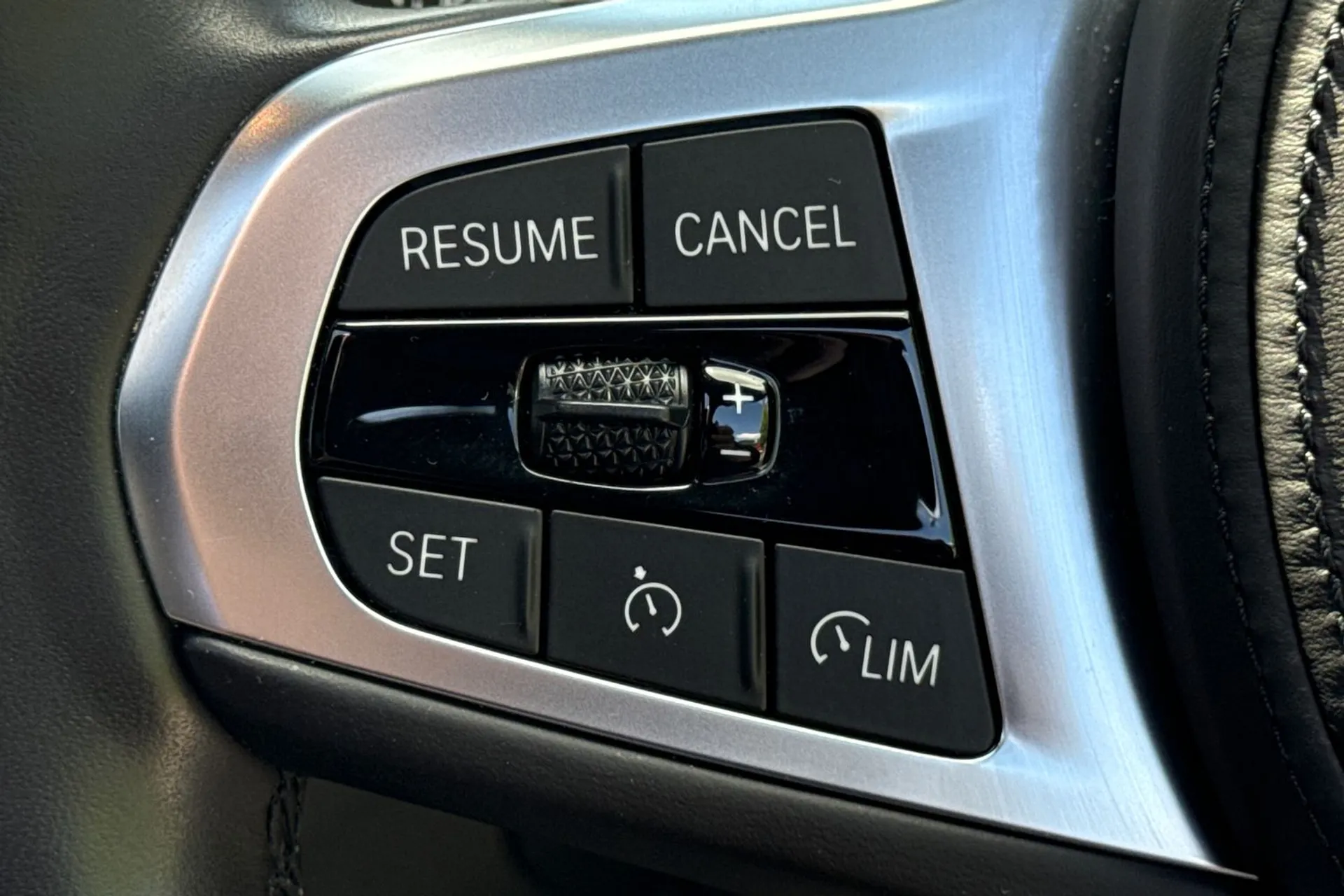 BMW 1 SERIES thumbnail image number 44