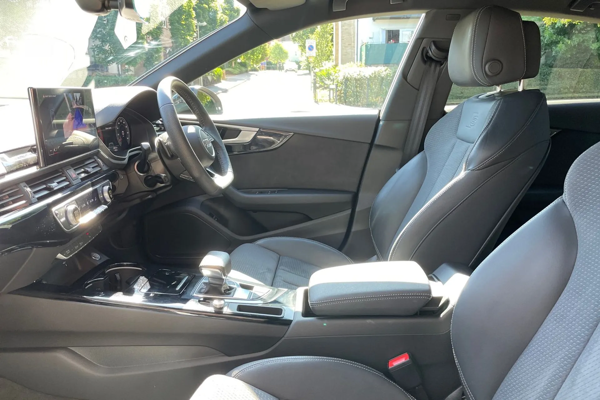 Audi A5 thumbnail image number 27