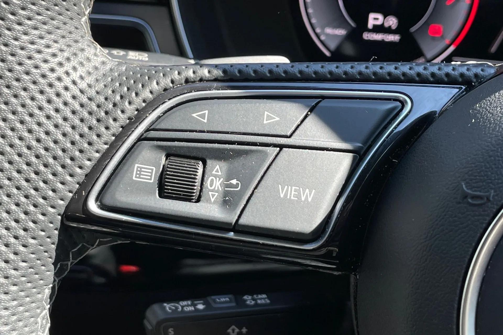 Audi A5 thumbnail image number 35