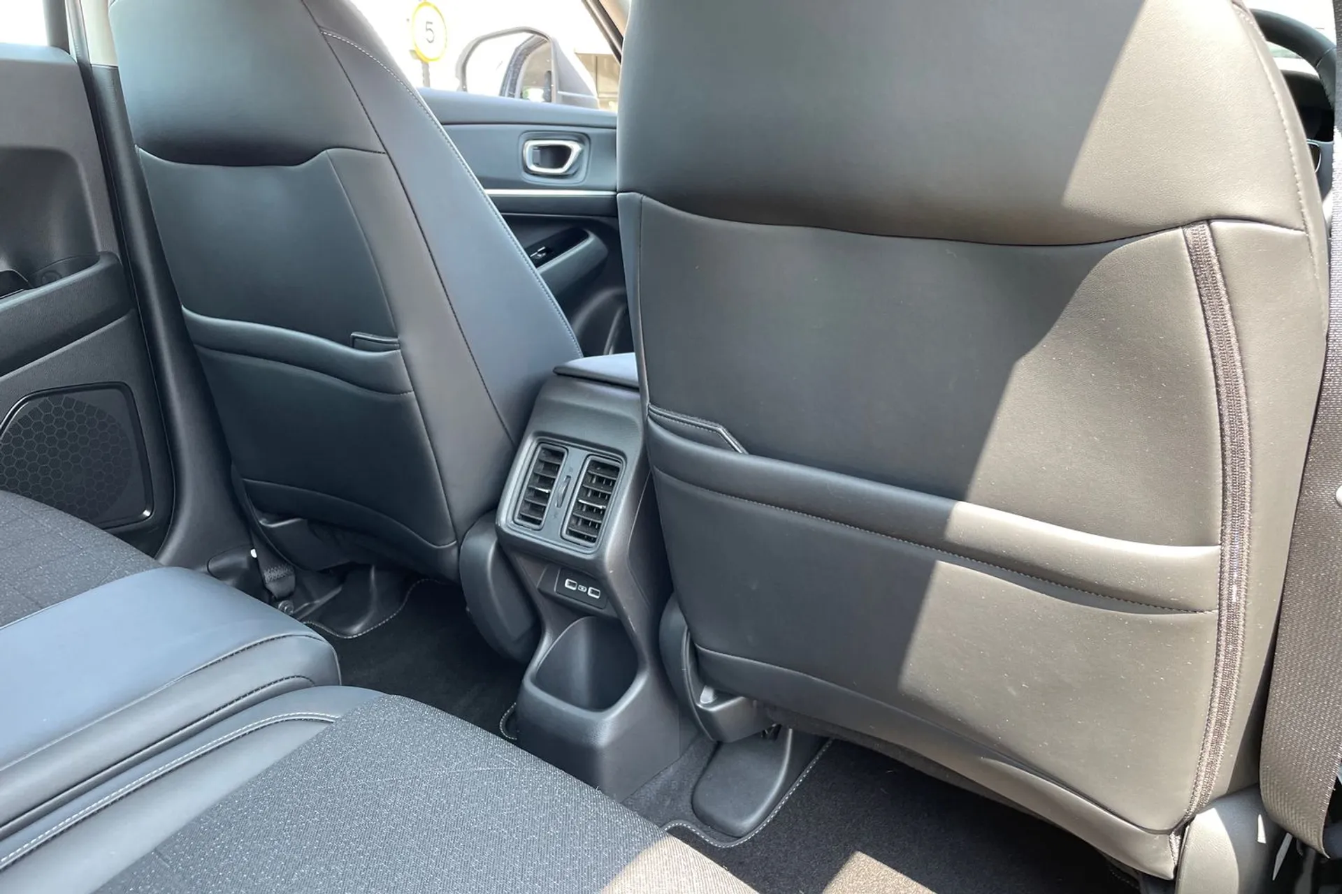 HONDA HR-V thumbnail image number 37