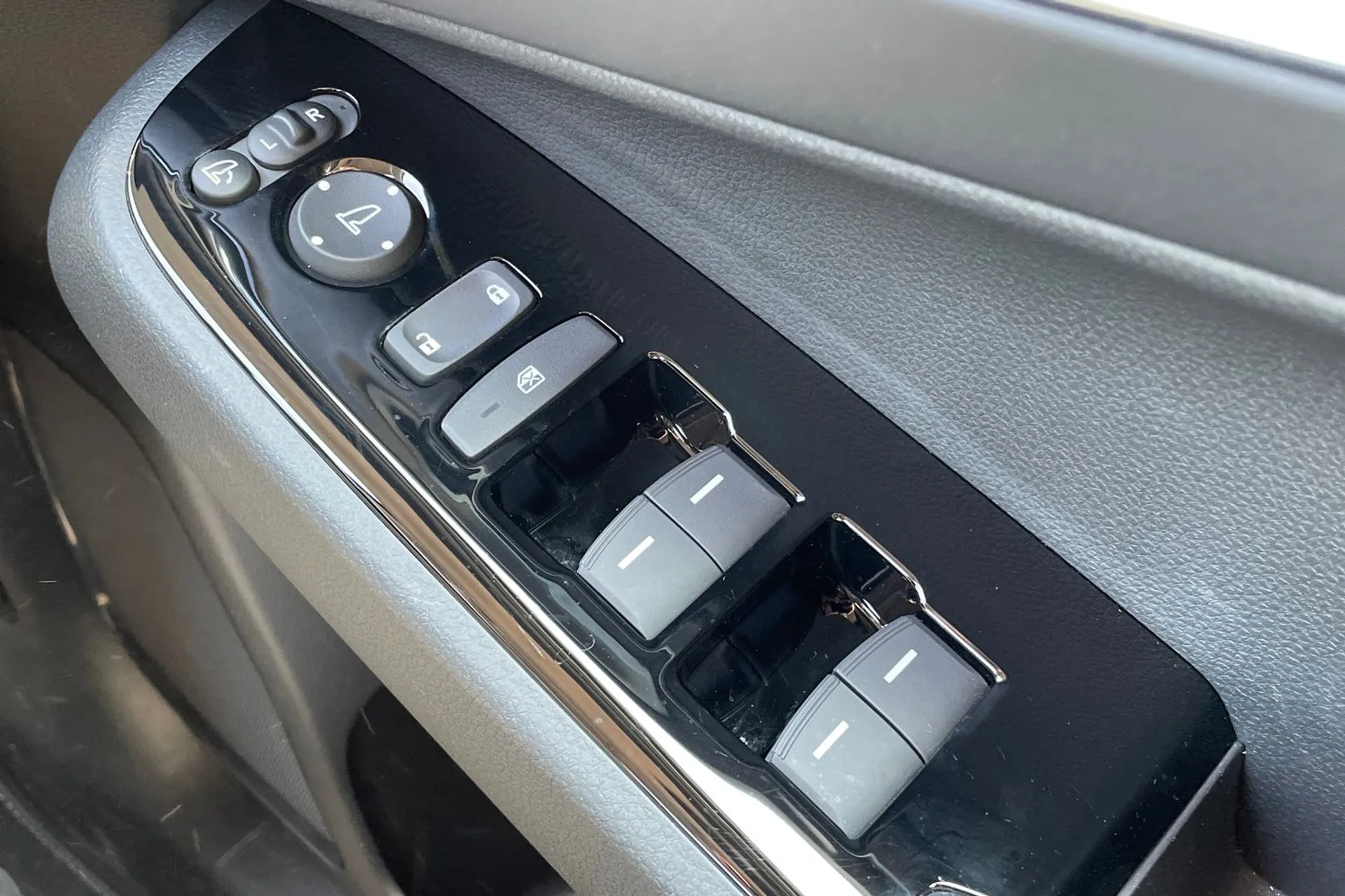 HONDA HR-V thumbnail image number 13