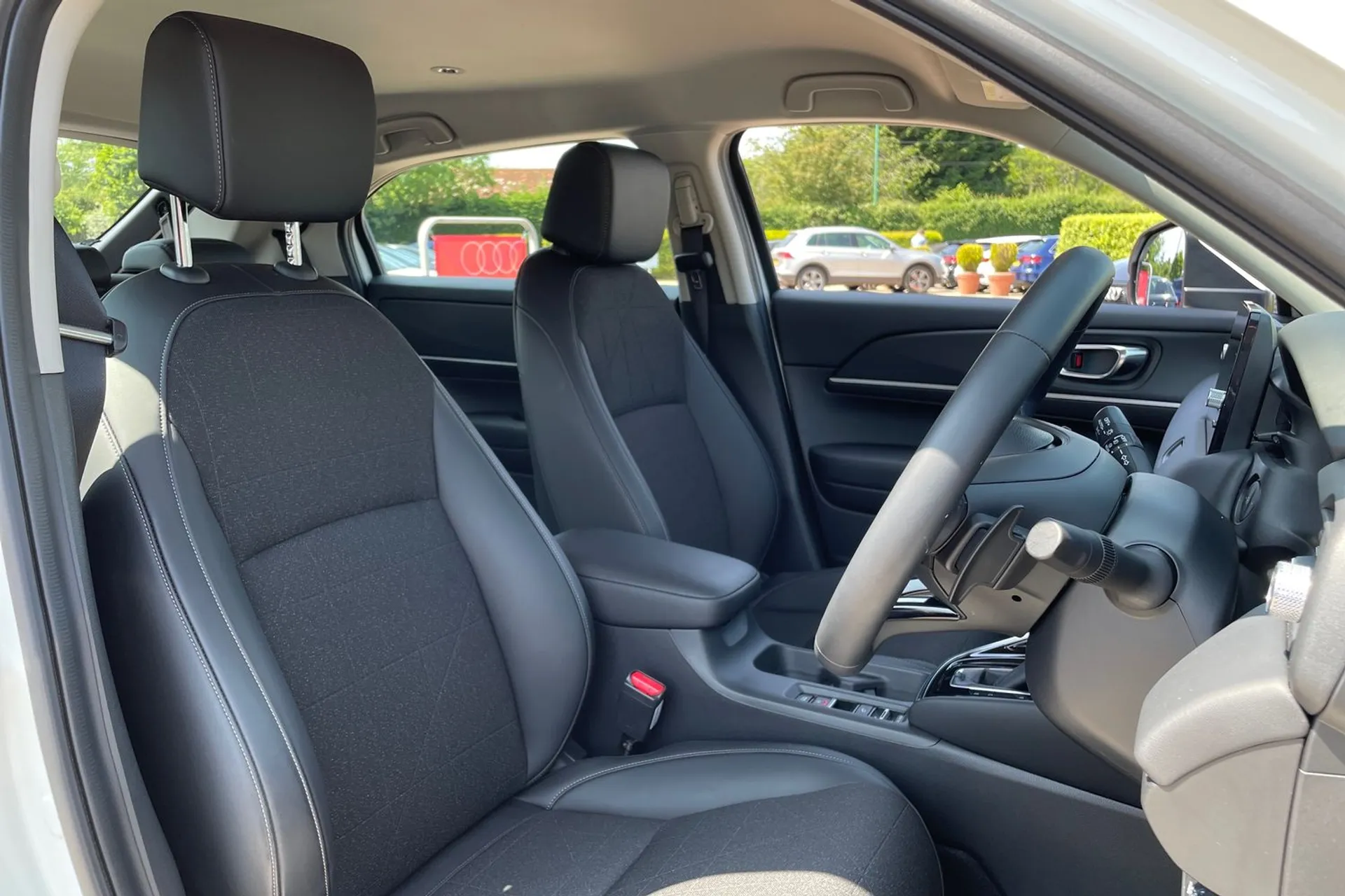 HONDA HR-V thumbnail image number 21