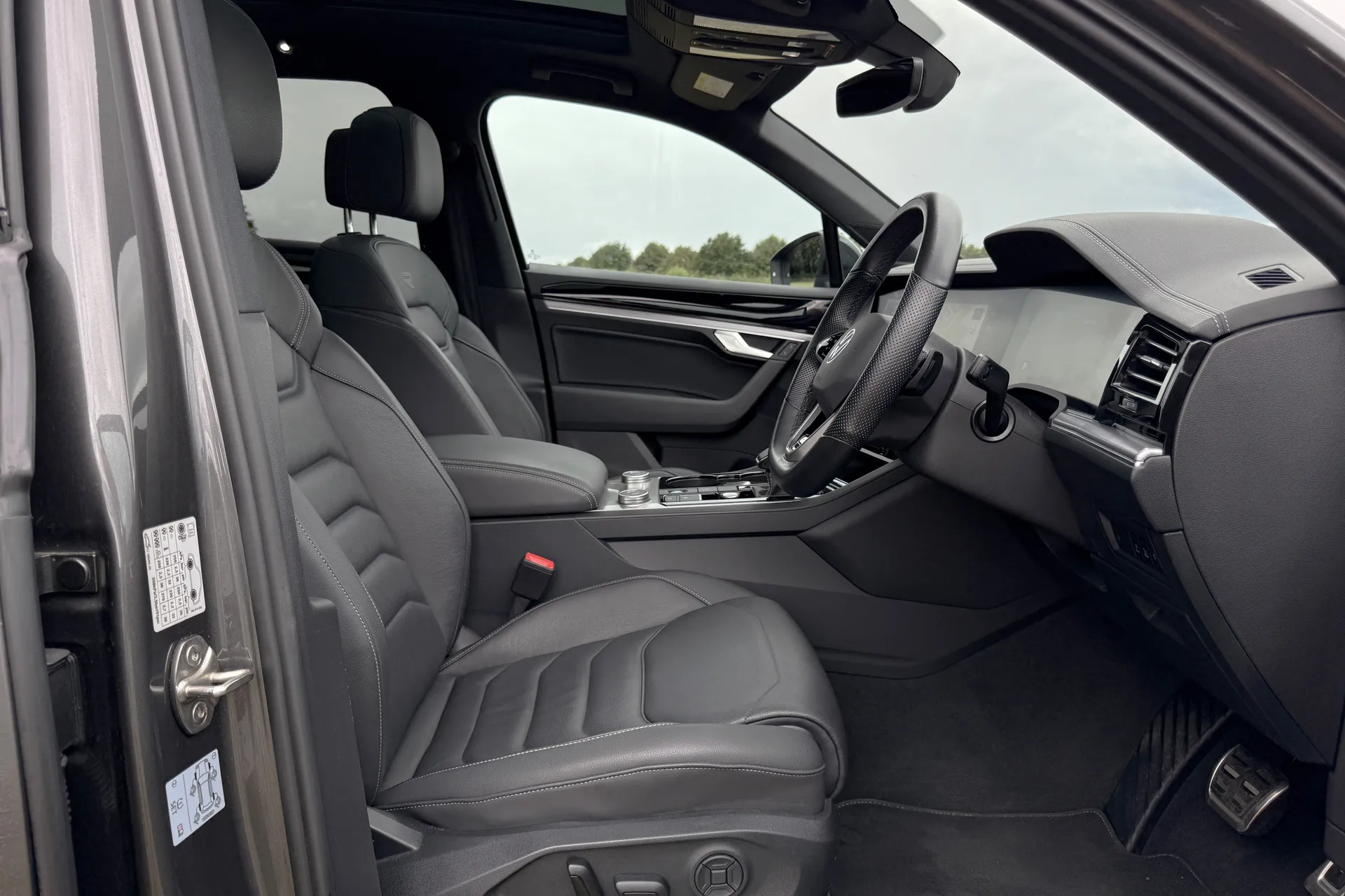 VOLKSWAGEN TOUAREG thumbnail image number 26