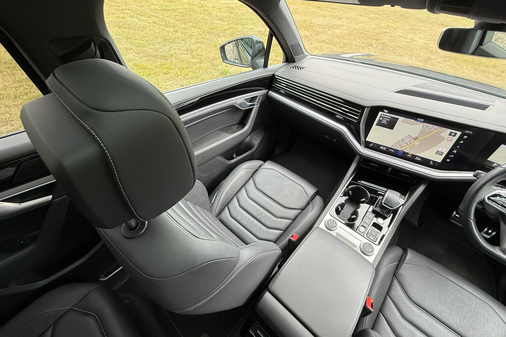 VOLKSWAGEN TOUAREG thumbnail image number 38