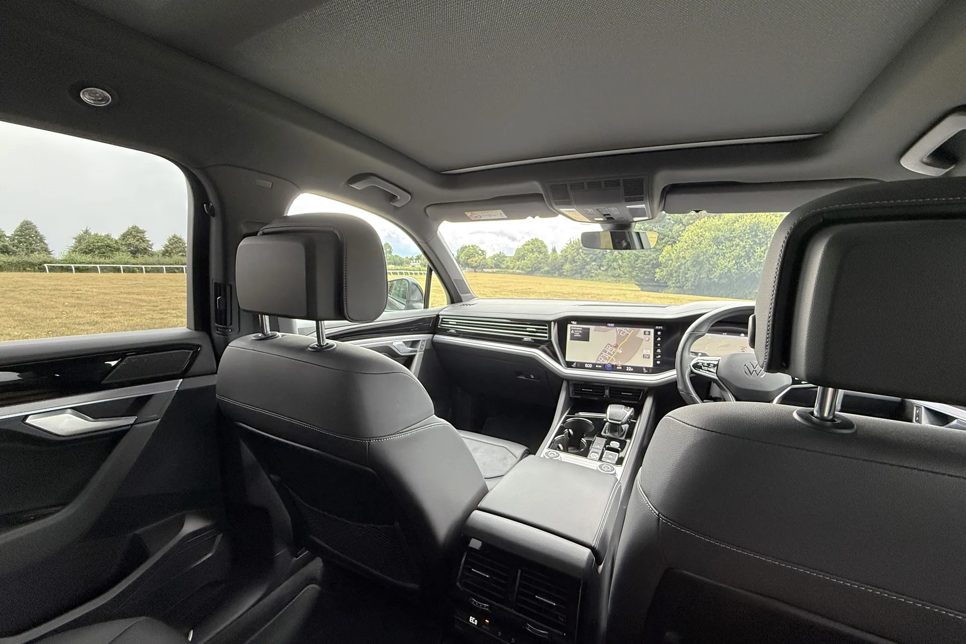 VOLKSWAGEN TOUAREG thumbnail image number 39
