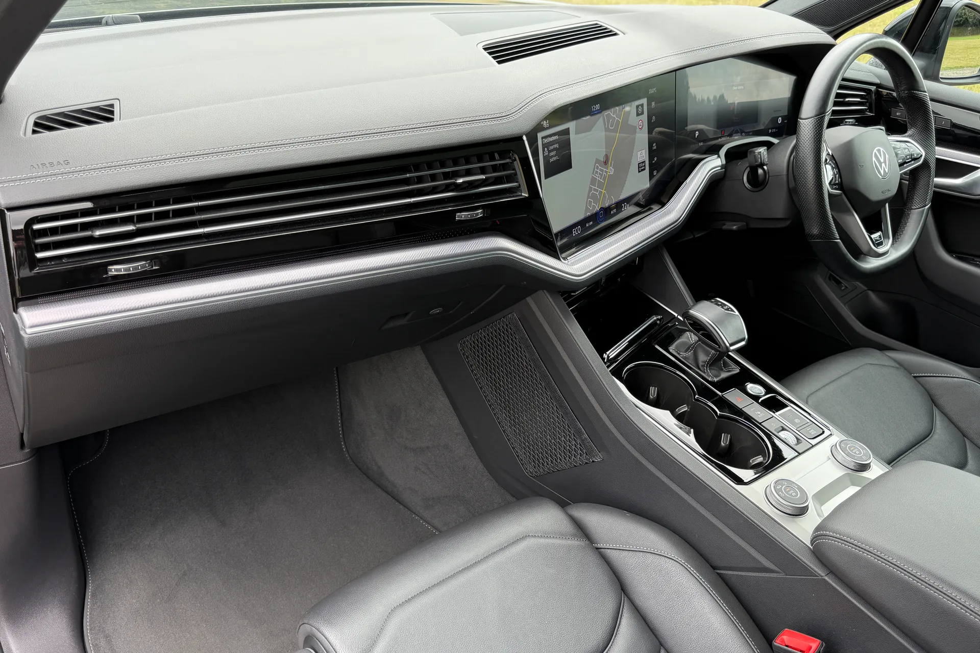VOLKSWAGEN TOUAREG thumbnail image number 28