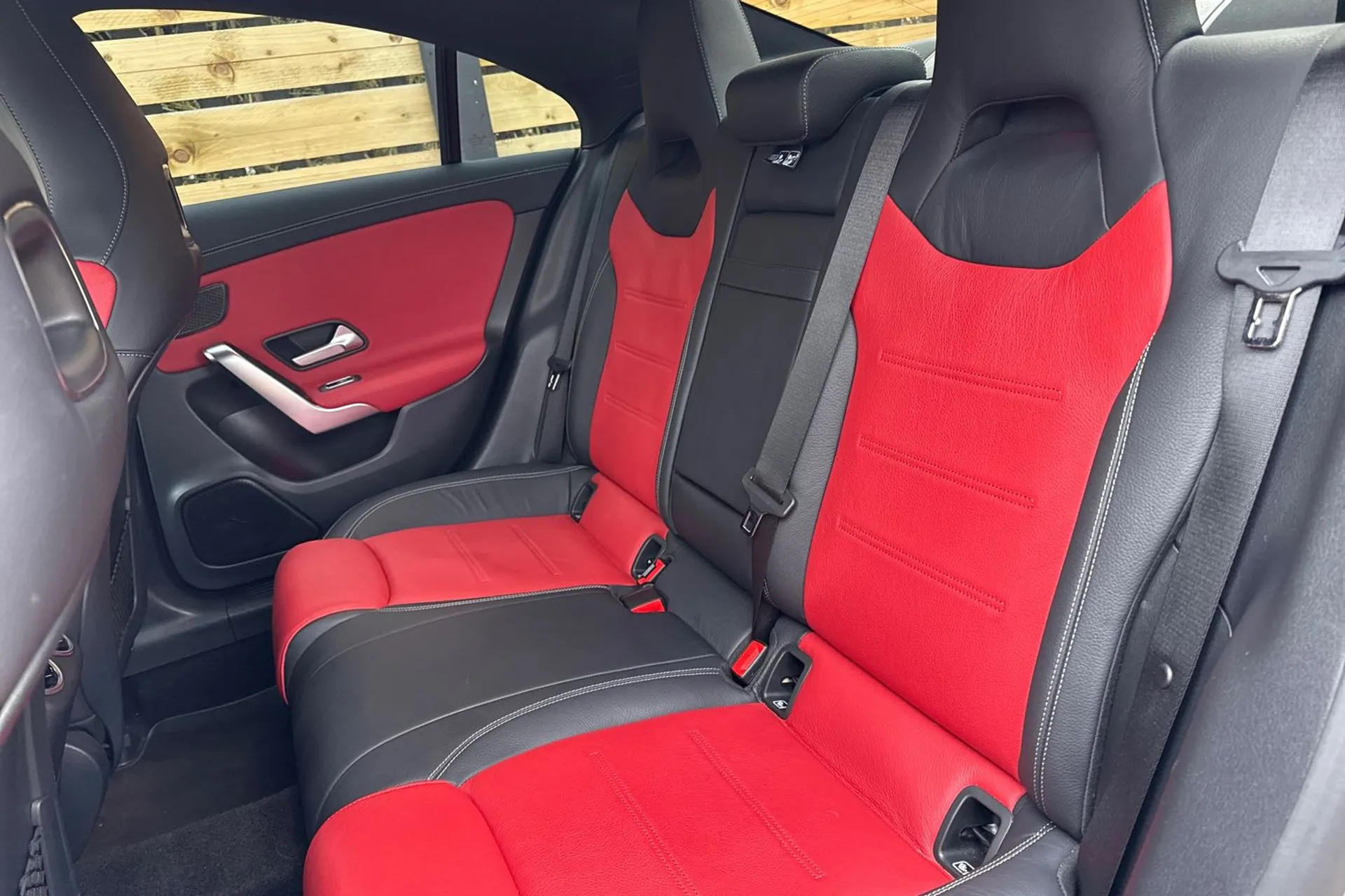 MERCEDES-BENZ CLA thumbnail image number 32