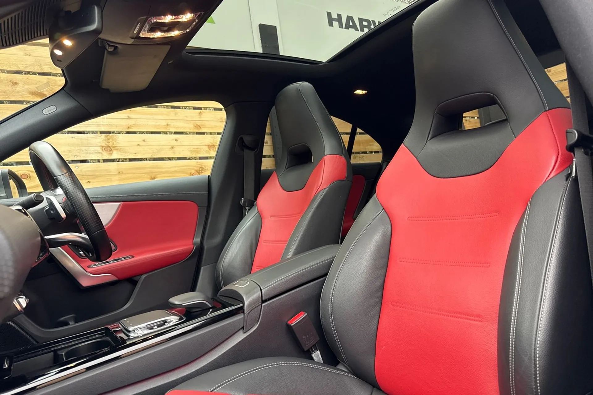 MERCEDES-BENZ CLA thumbnail image number 30