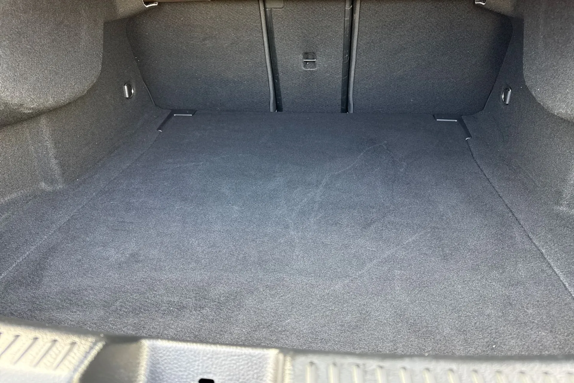 MERCEDES-BENZ CLA thumbnail image number 23