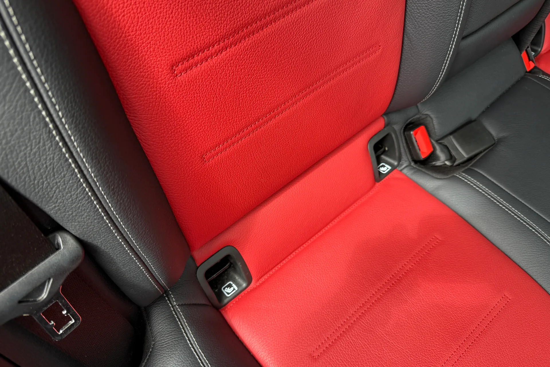 MERCEDES-BENZ CLA thumbnail image number 21
